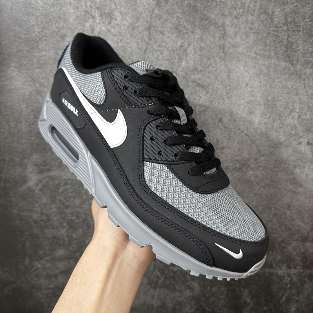 图片[3]-【Max纯原版】Nike Air Max 90 Leather 舒适时尚减震耐磨透气 低帮 气垫 休闲跑步鞋 男款 纯白 货号：IM5989-010 顶级90款问市 开发数月 原版开发 多道QC质检 鞋型完美复刻 原厂级别工艺 正确色卡 正确气垫蓝光 正确大底 独家私模 采用进口头层牛皮拼接 定位高端市场 行业标杆工艺 尺码：39 40 40.5 41 42 42.5 43 44 44.5 45 46-选品中心
