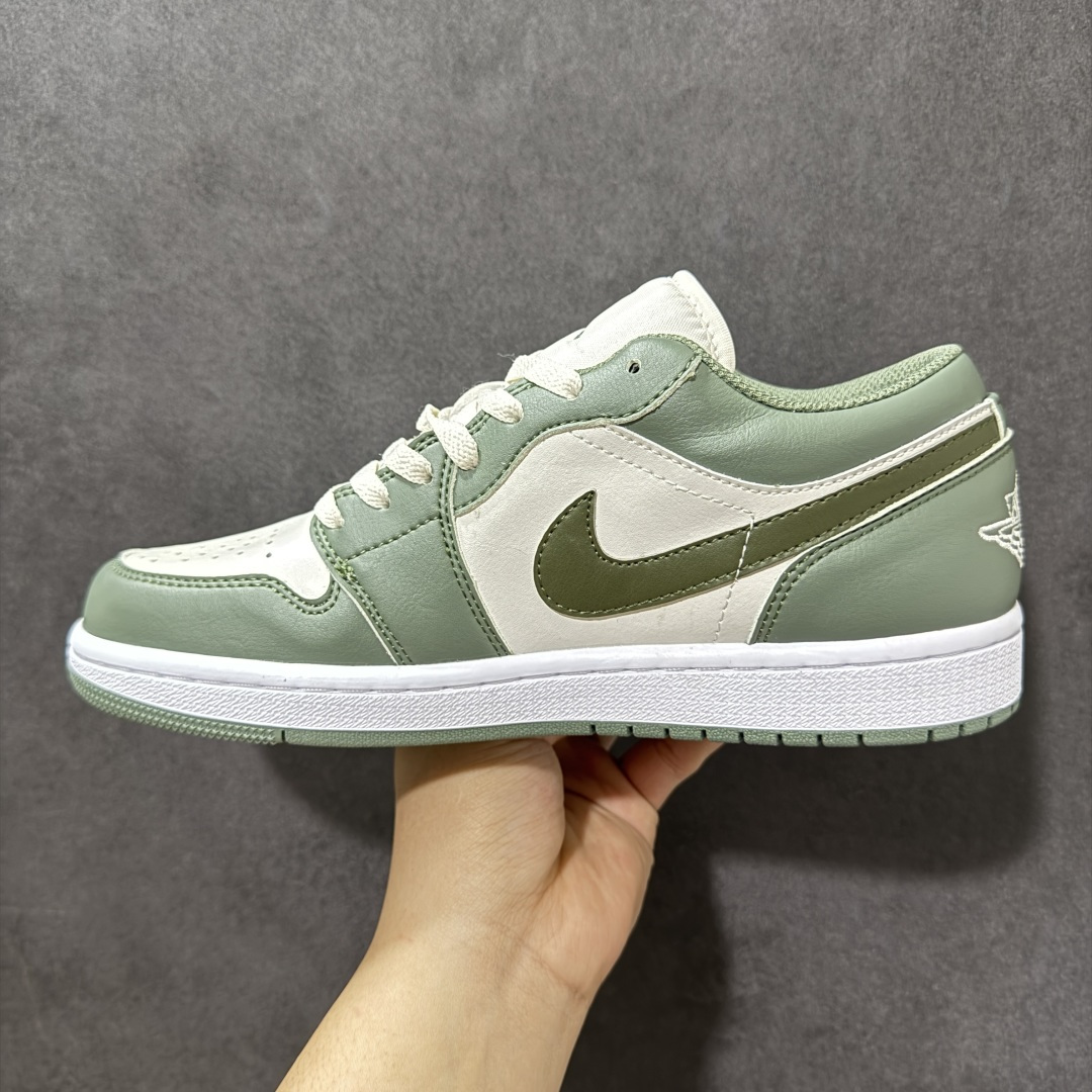 图片[2]-【H11纯原】Nike Air Jordan 1 Low SE AJ1 乔一 舒适贴合 防滑耐磨 低帮 复古篮球鞋 货号：553558-300 尺码：35.5 36 36.5 37.5 38 38.5 39 40 40.5 41 42 42.5 43 44 45 46 47.5 48.5 #H11顶级纯原 纯原外贸平台特供订单 #全套原纸板楦头开发 #原厂特供材料配套加持 #确保原汁原味 完美呈现版型 #原档数据独家私模大底 #男女鞋同步官方开发至48.5 #原装进口轻量化鞋垫 #进口港宝加持 后跟自然饱满 还原公司包裹性 #鞋面采用原装数据贴合技术 #全方位贴合包裹脚型 #鞋跟部鞋底牵引设计 #提供强大的抓地性能 #更适应不同实战场地路面-选品中心