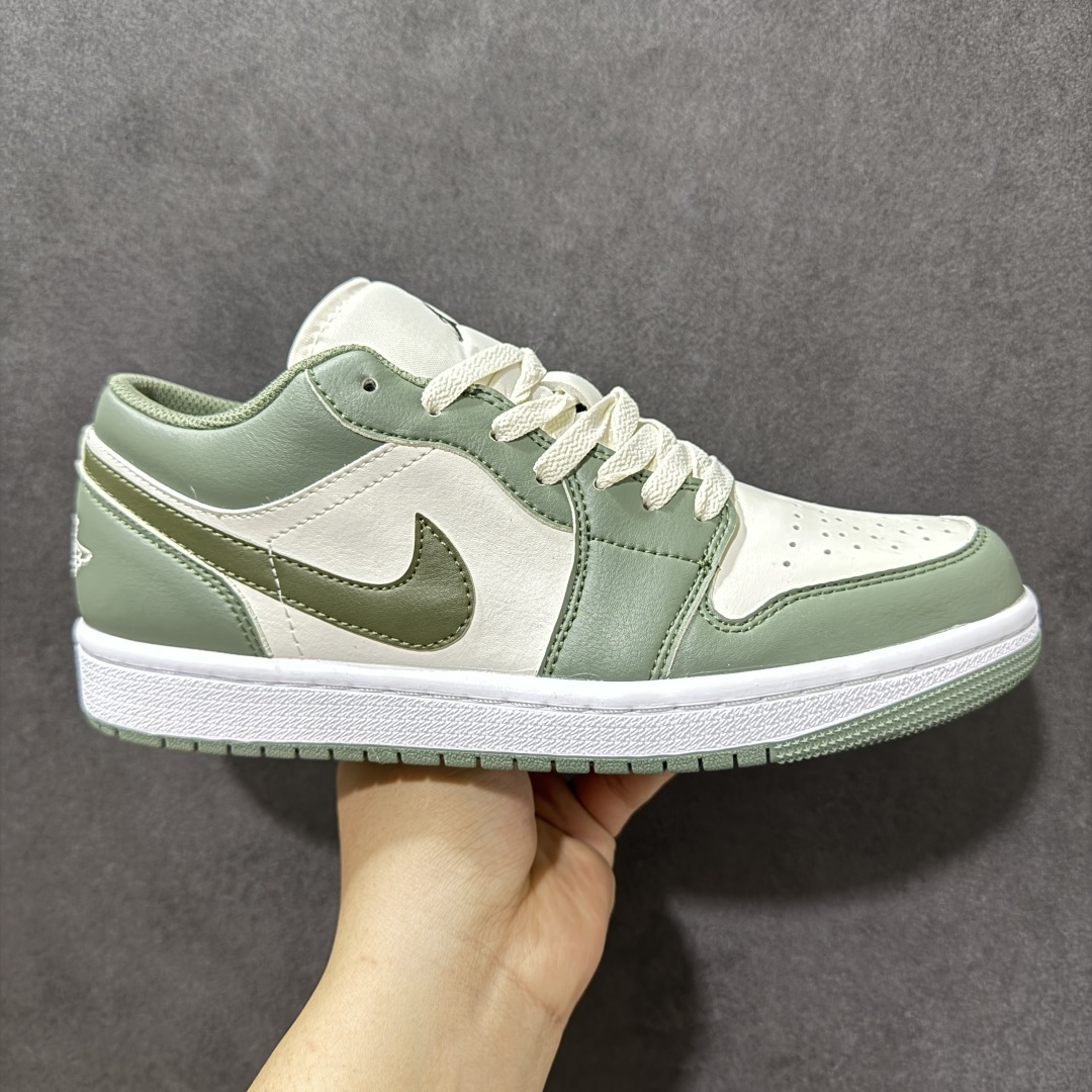 【H11纯原】Nike Air Jordan 1 Low SE AJ1 乔一 舒适贴合 防滑耐磨 低帮 复古篮球鞋 货号：553558-300 尺码：35.5 36 36.5 37.5 38 38.5 39 40 40.5 41 42 42.5 43 44 45 46 47.5 48.5 #H11顶级纯原 纯原外贸平台特供订单 #全套原纸板楦头开发 #原厂特供材料配套加持 #确保原汁原味 完美呈现版型 #原档数据独家私模大底 #男女鞋同步官方开发至48.5 #原装进口轻量化鞋垫 #进口港宝加持 后跟自然饱满 还原公司包裹性 #鞋面采用原装数据贴合技术 #全方位贴合包裹脚型 #鞋跟部鞋底牵引设计 #提供强大的抓地性能 #更适应不同实战场地路面-选品中心