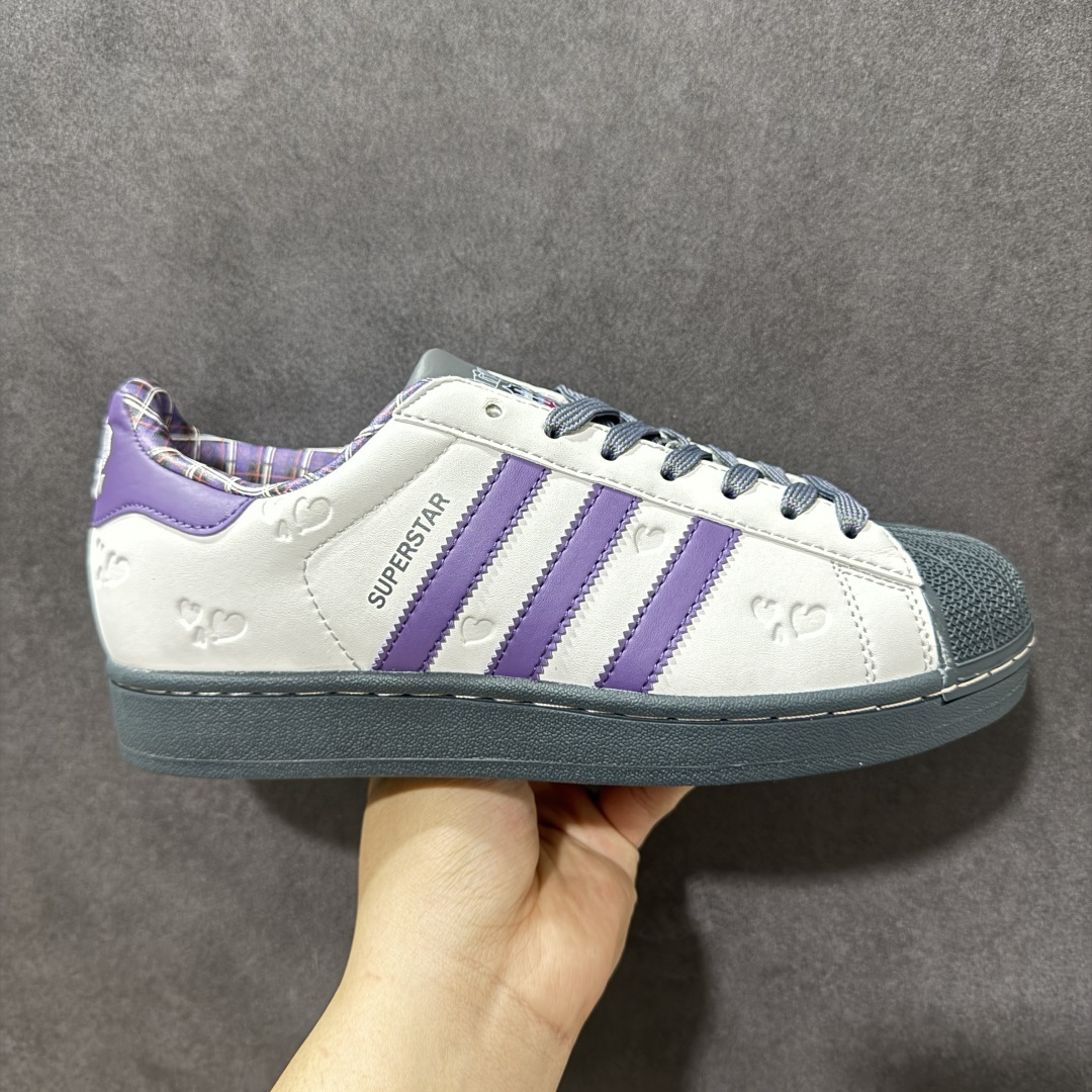 【纯原版】Adidas Originals Superstar贝壳头 渠道正品订单 诠释市场最高工艺水平 贝壳头经典小白板鞋 专柜上架同步配色 全鞋进口头层皮料打造。区别市面普通真标版本，进出专柜无压力 货号： KH8023 尺码： 36 36.5 37.5 38 38.5 39 40 40.5 41 42 42.5 43 44 44.5 45-选品中心