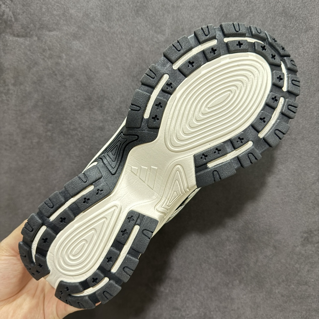 图片[9]-【公司级】adidas SHADOW FEVER 复古跑鞋简约舒适防滑耐磨低帮 休闲跑步鞋 男女同款 货号：JP8415 复古老爹鞋板鞋 高品质原材料做工 细节到位 上脚增高3-5cm 潮流时尚 防滑耐磨 老爹鞋承载青春情怀的老爹鞋 经典三条杠装饰鞋侧 品牌辨识度清晰 尺码：36 36.5 37 38 38.5 39 40 40.5 41 42 42.5 43 44 45-选品中心