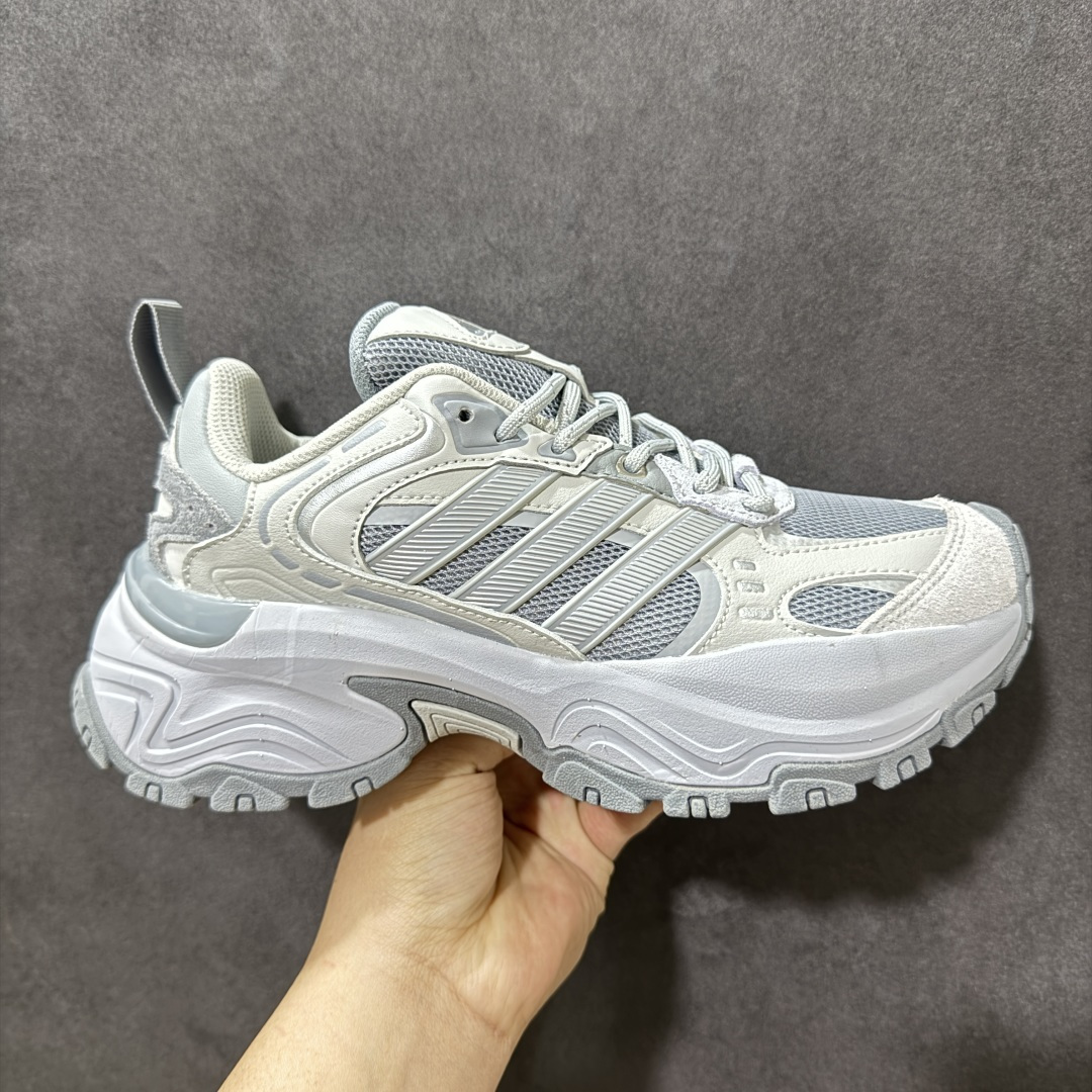 【公司级】adidas SHADOW FEVER 复古跑鞋简约舒适防滑耐磨低帮 休闲跑步鞋 男女同款 货号：JR0042 复古老爹鞋板鞋 高品质原材料做工 细节到位 上脚增高3-5cm 潮流时尚 防滑耐磨 老爹鞋承载青春情怀的老爹鞋 经典三条杠装饰鞋侧 品牌辨识度清晰 尺码：36 36.5 37 38 38.5 39 40 40.5 41 42 42.5 43 44 45-选品中心