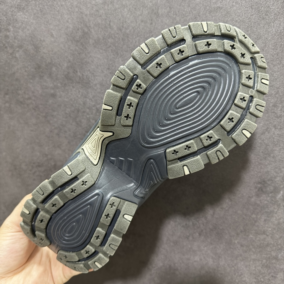 图片[9]-【公司级】adidas SHADOW FEVER 复古跑鞋简约舒适防滑耐磨低帮 休闲跑步鞋 男女同款 货号：JR0041 复古老爹鞋板鞋 高品质原材料做工 细节到位 上脚增高3-5cm 潮流时尚 防滑耐磨 老爹鞋承载青春情怀的老爹鞋 经典三条杠装饰鞋侧 品牌辨识度清晰 尺码：36 36.5 37 38 38.5 39 40 40.5 41 42 42.5 43 44 45-选品中心