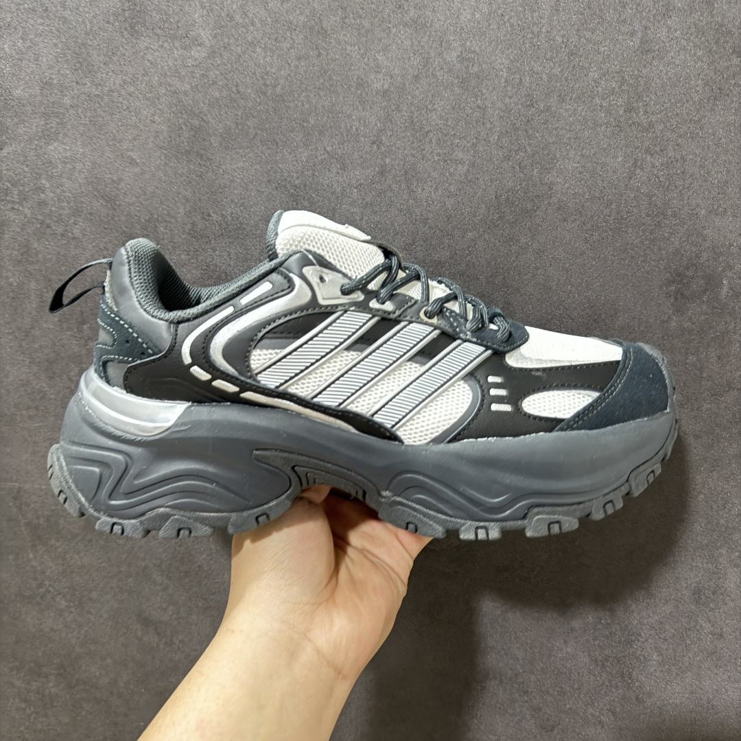 【公司级】adidas SHADOW FEVER 复古跑鞋简约舒适防滑耐磨低帮 休闲跑步鞋 男女同款 货号：JR0040 复古老爹鞋板鞋 高品质原材料做工 细节到位 上脚增高3-5cm 潮流时尚 防滑耐磨 老爹鞋承载青春情怀的老爹鞋 经典三条杠装饰鞋侧 品牌辨识度清晰 尺码：36 36.5 37 38 38.5 39 40 40.5 41 42 42.5 43 44 45-选品中心