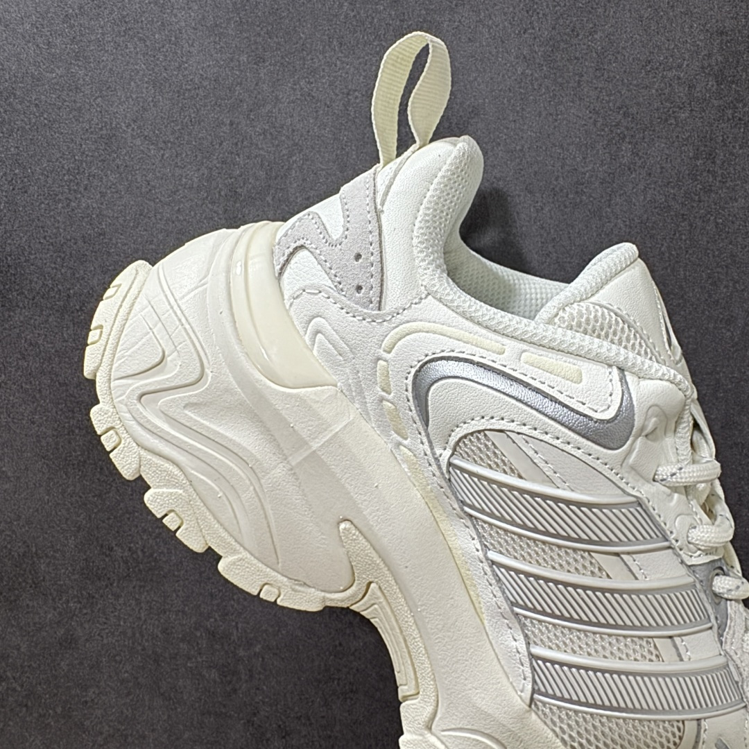 图片[8]-【公司级】adidas SHADOW FEVER 复古跑鞋简约舒适防滑耐磨低帮 休闲跑步鞋 男女同款 货号：JR0042 复古老爹鞋板鞋 高品质原材料做工 细节到位 上脚增高3-5cm 潮流时尚 防滑耐磨 老爹鞋承载青春情怀的老爹鞋 经典三条杠装饰鞋侧 品牌辨识度清晰 尺码：36 36.5 37 38 38.5 39 40 40.5 41 42 42.5 43 44 45-选品中心