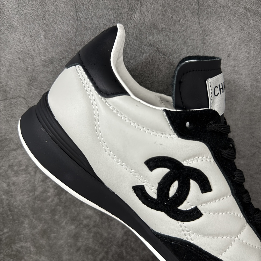 图片[7]-【莞产礼盒版】Chanel 香奈儿 26S新款棒球鞋 莞产顶级纯原 官方最新花纹礼盒顶级包装官方同步 Chanel 香奈儿最新菱格小球鞋 四季百搭 coco女孩必入 隐藏款网球鞋 秀气高级好看 非常舒适！ 鞋面原版定制胎牛油皮 牛反绒 原版进口透气绒布 小羊皮内里 原版开模碎钉钉橡胶 原厂TPU组合大底 尺码35 36 37 38 39 40-选品中心
