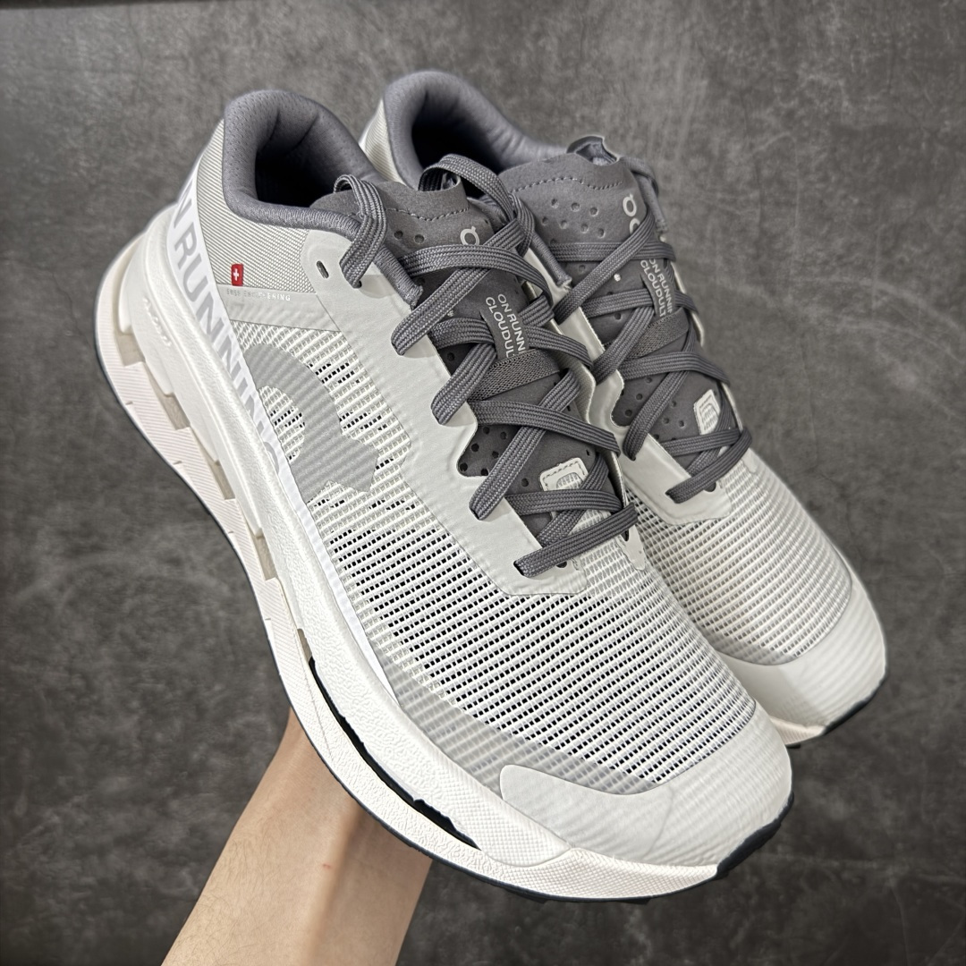 【T1版本】On Cloudultra 3昂跑 舒适百搭减震回弹 低帮跑步鞋 全新版本 重新定义昂跑标杆水准 ＃独家原厂档案开发私模大底【棱角分明】 ＃独家定制原厂面料 区别市场通货批次 此运动品牌 开创于2010年 缓震着陆、强效回弹、轻柔质感的设计构思始终是ON研制关键 与此同时基于“为全球提供革新性的跑步感受”信念 陆续推出了多款跑鞋及其以专业运动人体跑步工程学为设计关键的功能性跑步服饰设备 让跑者不费力气地畅快畅跑 尺码：36-45-选品中心