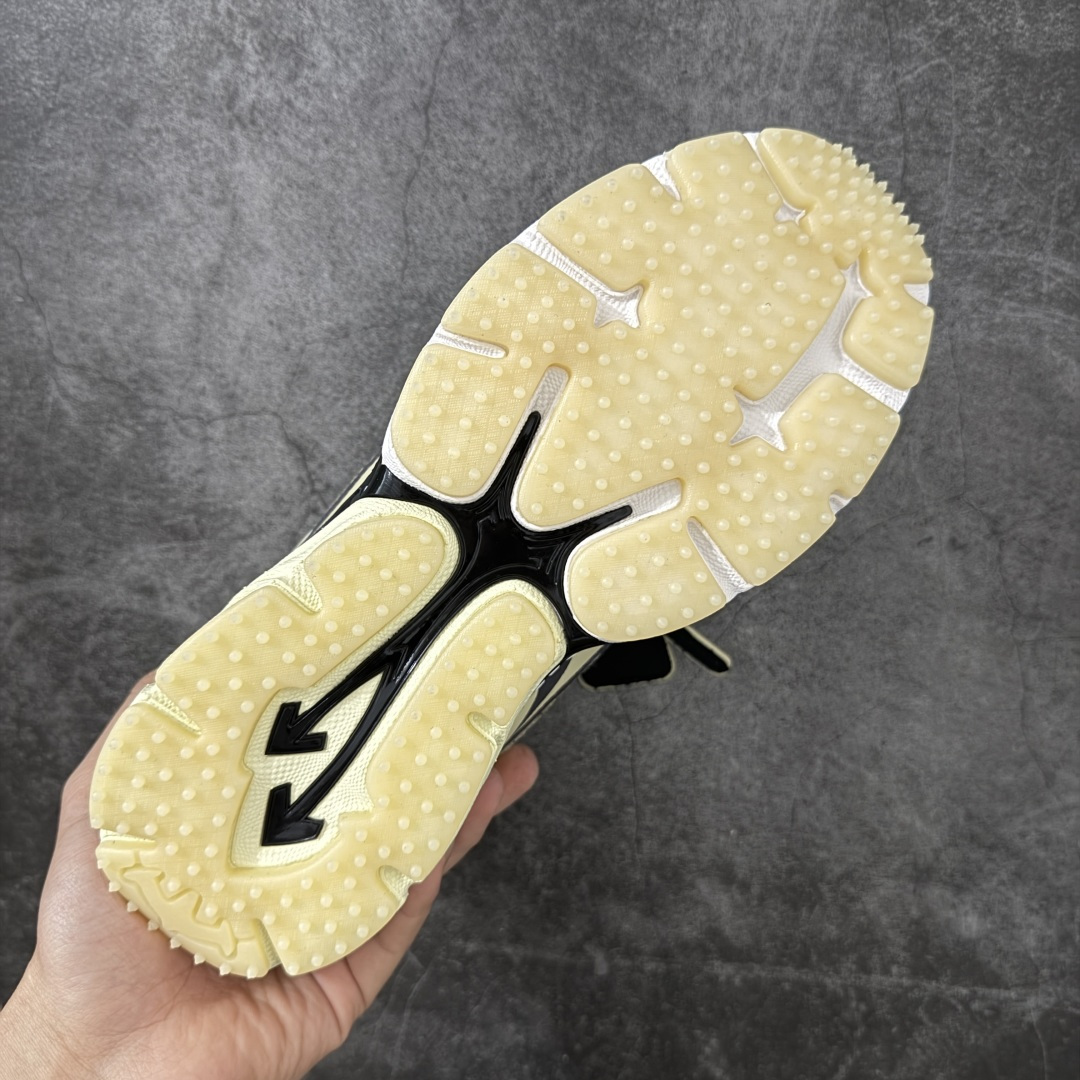 图片[9]-【纯原OK版本】Off-White OW最新款跑鞋 复古休闲鞋 百分百原盒正确版 原楦原纸板数据开发 4层分离大底#鞋面采用3d立体打印和多种材料拼接而成#防滑耐磨透气性轻便跑鞋 作为曾经爆火 并且定位奢潮领域的标志性品牌 Off-White 仍需要不断更新符合当下潮流时尚的复古运动鞋款，以期收获基本盘消费者的关注 此次更新的 Off-White 新款运动鞋将经典复古老爹鞋细节设计更加夸张化 并将标志性箭头设计置于显著位置 除此之外 整个系列的色彩搭配也可谓纷繁多样 总有一款适合你 尺码：36 37 38 39 40 41 42 43 44 45 46 47-选品中心