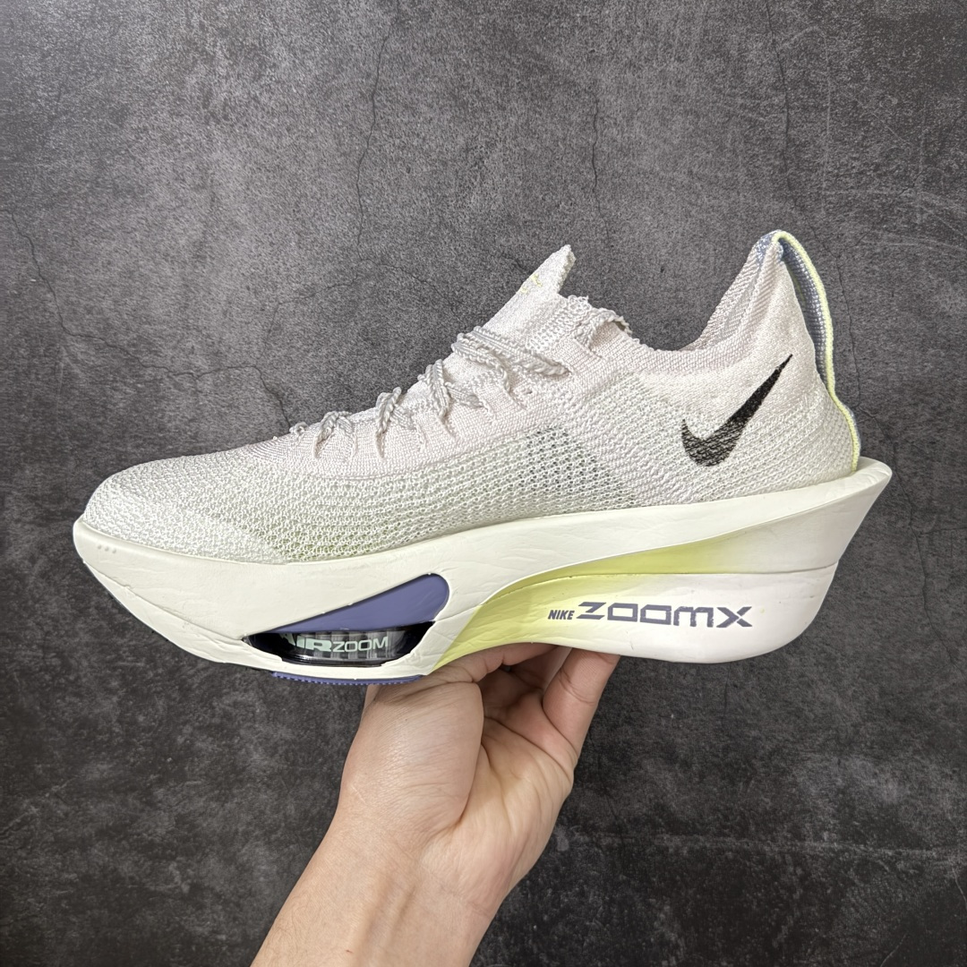 图片[2]-【碳科技纯原】Nk Zoom AlphaFly Next% 4 阿尔法飞行4代 2025年全新超级马拉松全掌碳板跑鞋 FD8311-002  市场顶级版本 跑鞋第一梯队 专业跑鞋‼️ 原标原盒 全掌真碳版 真Zoom X气垫 配件齐 有配正确配套防尘布袋 真材实料 假一赔十‼️ 正确大底刷漆（鞋底部分黑色刷漆有裂纹） 鞋款搭载两个Airzoom缓震配置，全掌型碳纤维板，缔造出色推进感；中底ZoomX 泡绵从后跟延伸至鞋头，超强回弹性 💪🏻 空气动力学造型则依然保留。前掌采用镂空设计，让鞋底的碳板配置得以可视化 造型更具未来感。   尺码：36 36.5 37.5 38 38.5 39 40 40.5 41 42 42.5 43 44 44.5 45-选品中心
