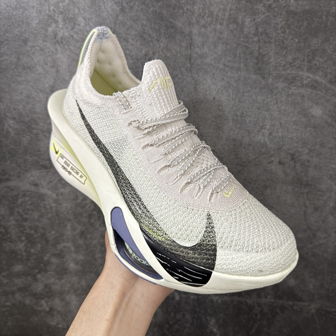 图片[3]-【碳科技纯原】Nk Zoom AlphaFly Next% 4 阿尔法飞行4代 2025年全新超级马拉松全掌碳板跑鞋 FD8311-002  市场顶级版本 跑鞋第一梯队 专业跑鞋‼️ 原标原盒 全掌真碳版 真Zoom X气垫 配件齐 有配正确配套防尘布袋 真材实料 假一赔十‼️ 正确大底刷漆（鞋底部分黑色刷漆有裂纹） 鞋款搭载两个Airzoom缓震配置，全掌型碳纤维板，缔造出色推进感；中底ZoomX 泡绵从后跟延伸至鞋头，超强回弹性 💪🏻 空气动力学造型则依然保留。前掌采用镂空设计，让鞋底的碳板配置得以可视化 造型更具未来感。   尺码：36 36.5 37.5 38 38.5 39 40 40.5 41 42 42.5 43 44 44.5 45-选品中心