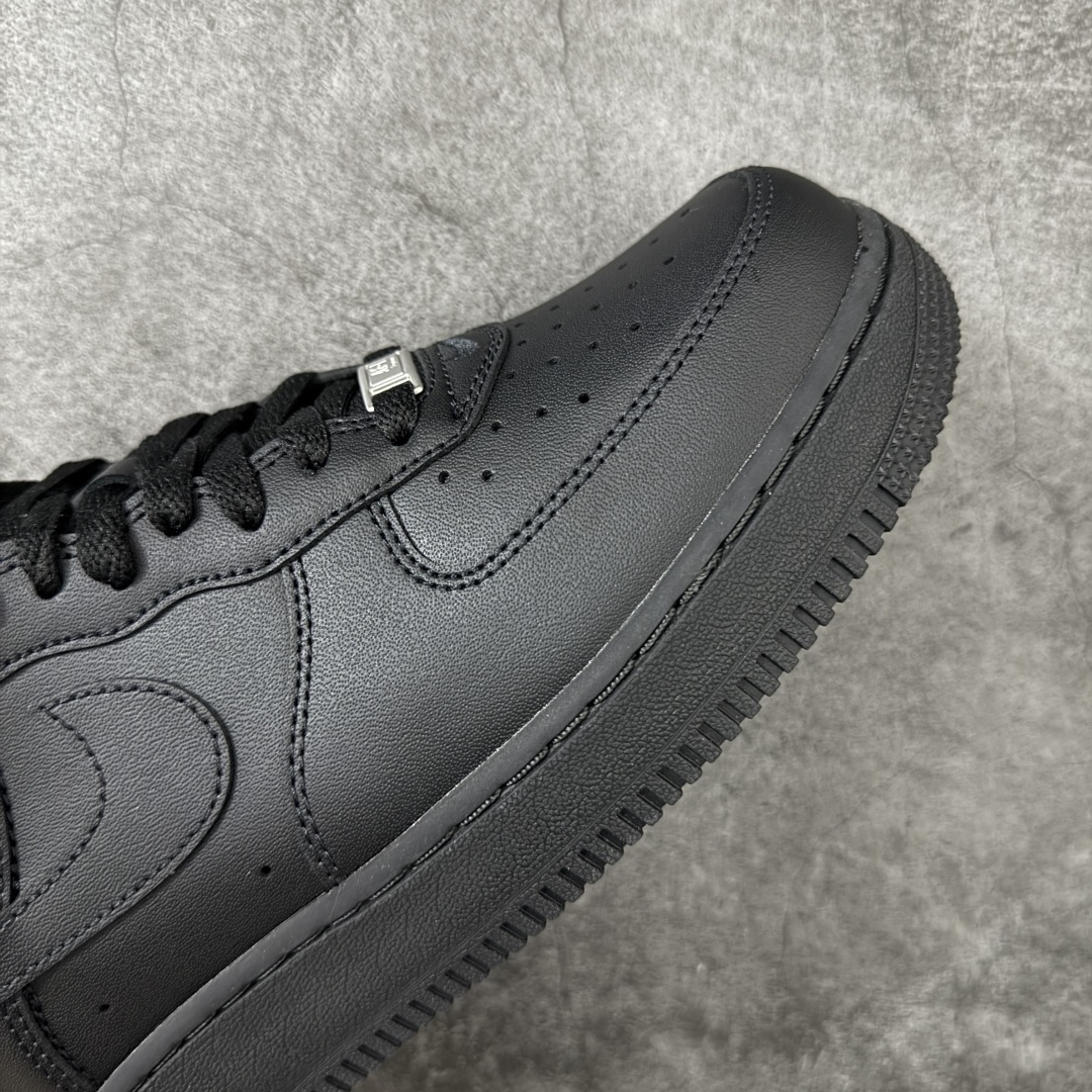 图片[6]-【GX2.0版本】Supreme x NK Air Force 1 Low \’07 空军一号低帮经典板鞋 联名黑色 CU9225-001 经典老鞋 完美复刻 不规则波浪大底咬花 全鞋电脑针车 工整有序 视觉效果满分 原厂拉帮手法 标准四线 密度针距针孔大小控制到位 原装反口里网布海绵 正确卡色网眼大小 新版鞋撑改用纸团代替 原厂港宝加持完美还原灵魂版型 原盒原配从里到外百分百还原 原厂全头层原厂皮料 原标原盒 内置Sole气垫 中底白色背胶 中底划线 已经无限的接近公司 原厂楦头 原厂刺绣 后跟弧度修正 独家私模最大开发到48.5 尺码：35.5 36 37.5 38 38.5 39 40 40.5 41 42 42.5 43 44 44.5 45 46 47.5 48.5-选品中心