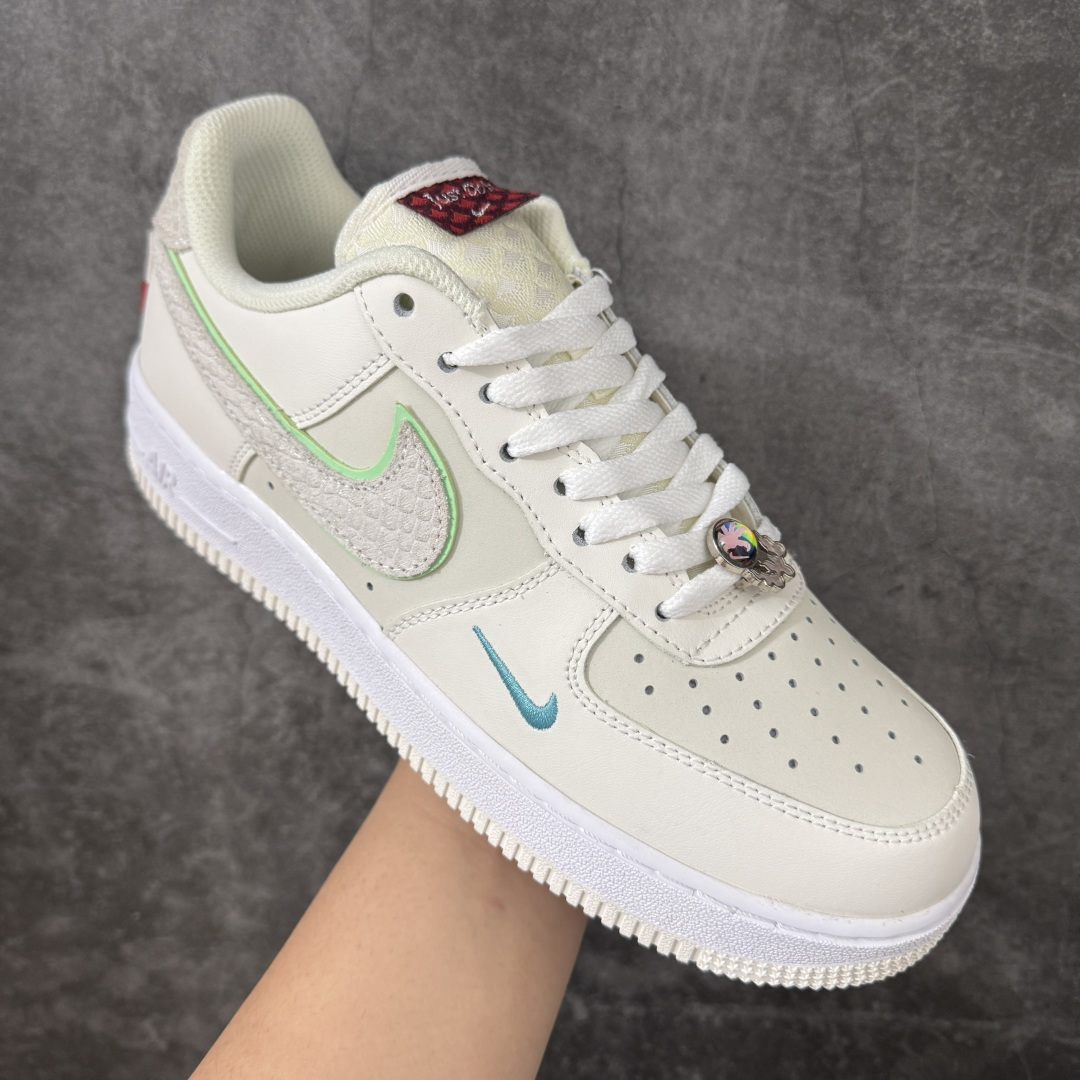 图片[3]-特价【GQ福利】Nike Air Force 1\’07 Low 空军一号低帮休闲板鞋  头层 内置全掌气垫 配套抵债福利 【实拍品质】 1：1订单 13000双现货套现 3.20号样品 3.21日开始接单 货号：FZ5052-131  尺码：36-45带半码-选品中心
