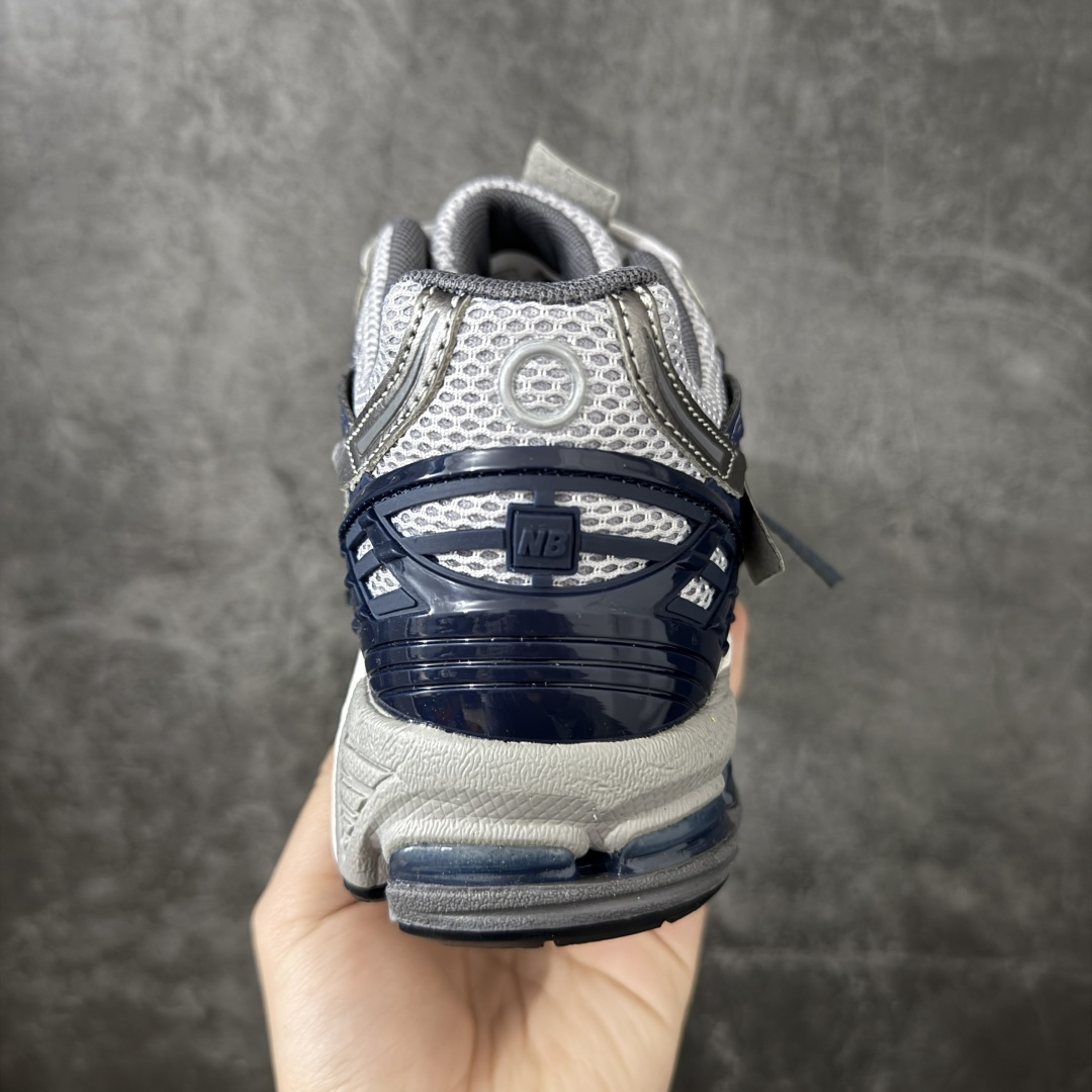 图片[4]-【纯原版】NB新百伦New Balance NB1906 U19064F6系列复古老爹风休闲运动慢跑鞋 采用轻质牛剖革拼接透气网眼衬垫织物鞋面材质#T-Beam大底提供足步弓支撑，保持步态稳定#后跟搭载外露缓震胶 鞋身整体以各种深浅不一的灰色覆盖，鞋头以淡蓝色调装饰，网眼衬垫通过不规律的色块实现做旧的美感，泛黄的鞋底更是进一步增添了复古气息。 尺码：36 37 37.5 38 38.5 39.5 40 40.5 41.5 42 42.5 43 44 45 46.5-选品中心
