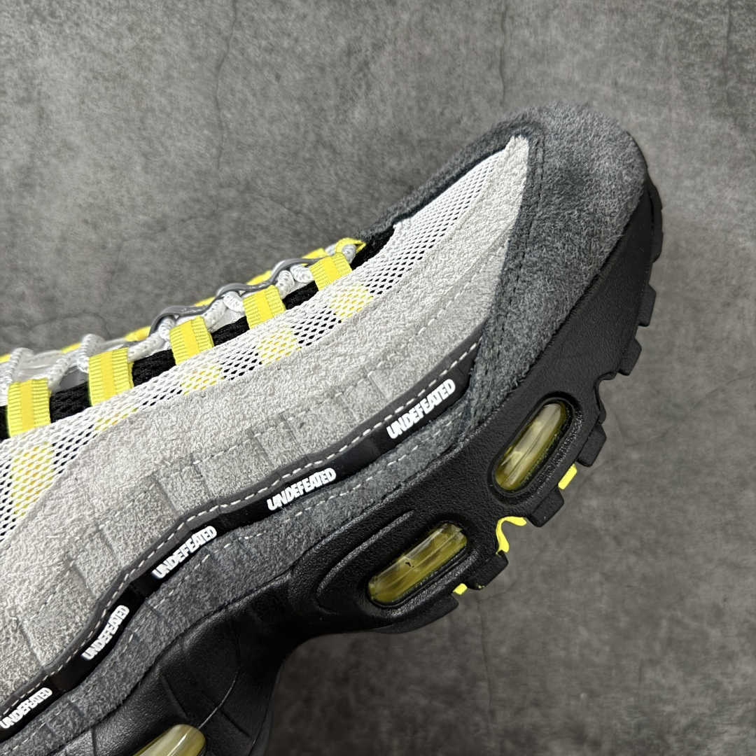图片[6]-【KZ纯原】UNDEFEATED x Nike Air Max 95 OG Big Bubble 灰绿色气垫跑鞋 货号：IB4523-002 外贸顶级专供 区别先行版 全部配色原鞋原尺码开发生产 极致还原 全部原厂材料一比一打造 一眼ZP既视感 欢迎对比市场版本 尺码：40 40.5 41 42 42.5 43 44 44.5 45 46 46.5 47.5 48 48.5-选品中心