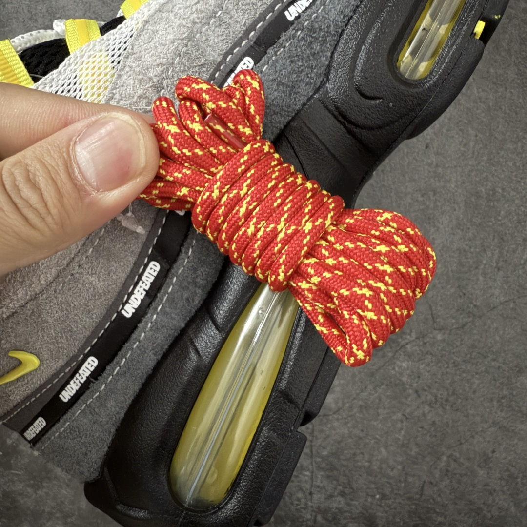 图片[10]-【KZ纯原】UNDEFEATED x Nike Air Max 95 OG Big Bubble 灰绿色气垫跑鞋 货号：IB4523-002 外贸顶级专供 区别先行版 全部配色原鞋原尺码开发生产 极致还原 全部原厂材料一比一打造 一眼ZP既视感 欢迎对比市场版本 尺码：40 40.5 41 42 42.5 43 44 44.5 45 46 46.5 47.5 48 48.5-选品中心