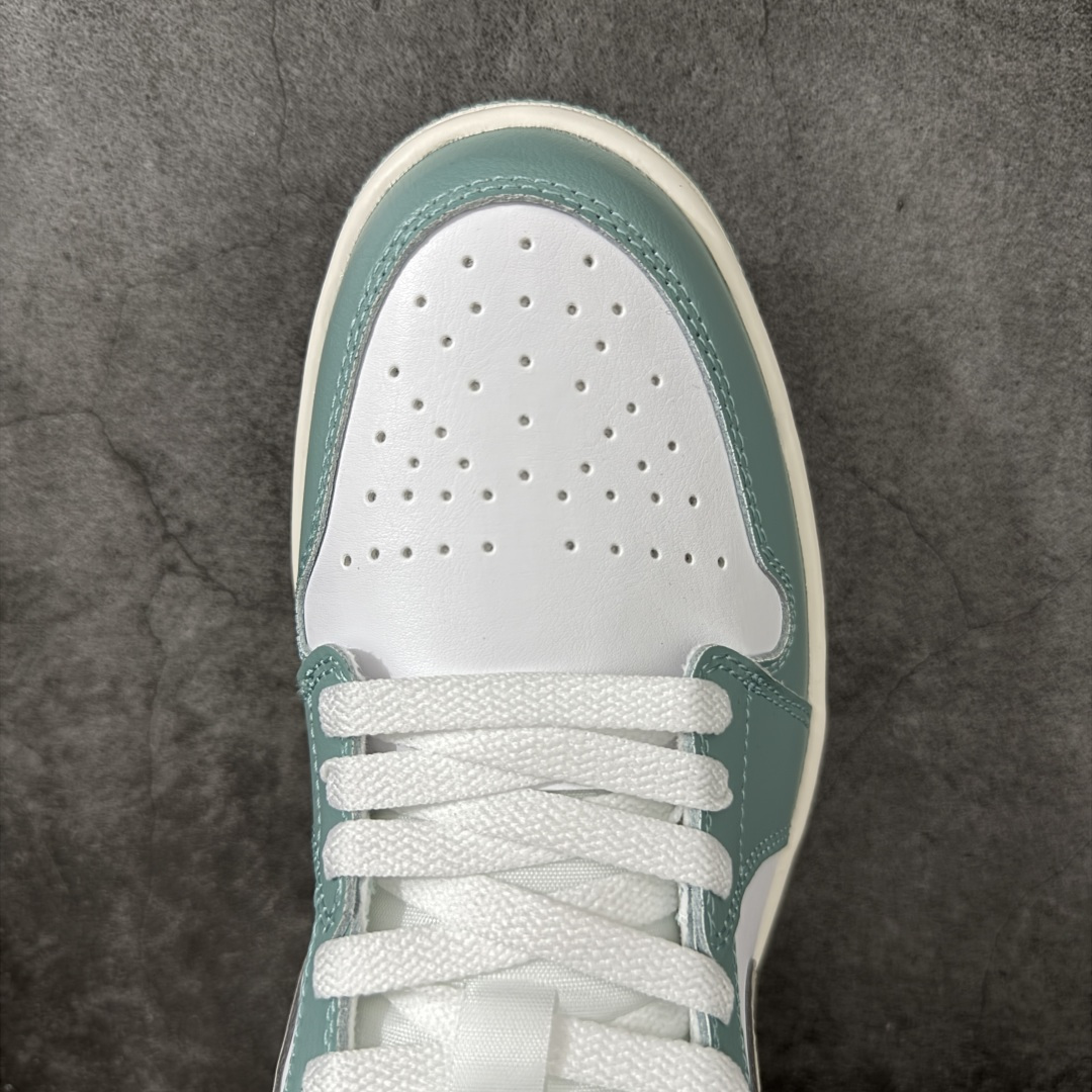 图片[5]-【H11纯原】Nike Air Jordan 1 Low SE AJ1 乔一 舒适贴合 防滑耐磨 低帮 复古篮球鞋 货号：DC0774-138 尺码：35.5 36 36.5 37.5 38 38.5 39 40 40.5 41 42 42.5 43 44 45 46 47.5 48.5 #H11顶级纯原 纯原外贸平台特供订单 #全套原纸板楦头开发 #原厂特供材料配套加持 #确保原汁原味 完美呈现版型 #原档数据独家私模大底 #男女鞋同步官方开发至48.5 #原装进口轻量化鞋垫 #进口港宝加持 后跟自然饱满 还原公司包裹性 #鞋面采用原装数据贴合技术 #全方位贴合包裹脚型 #鞋跟部鞋底牵引设计 #提供强大的抓地性能 #更适应不同实战场地路面-选品中心