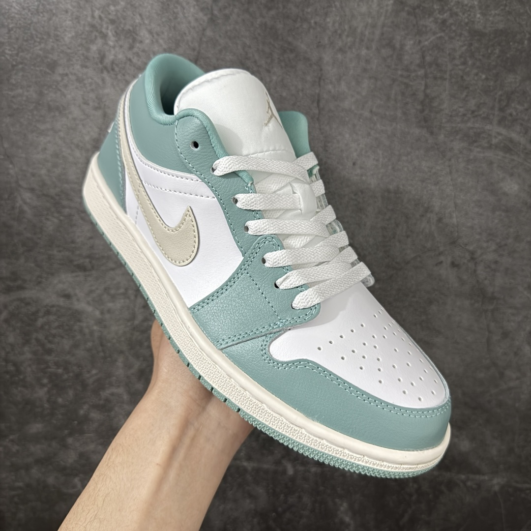 图片[3]-【H11纯原】Nike Air Jordan 1 Low SE AJ1 乔一 舒适贴合 防滑耐磨 低帮 复古篮球鞋 货号：DC0774-138 尺码：35.5 36 36.5 37.5 38 38.5 39 40 40.5 41 42 42.5 43 44 45 46 47.5 48.5 #H11顶级纯原 纯原外贸平台特供订单 #全套原纸板楦头开发 #原厂特供材料配套加持 #确保原汁原味 完美呈现版型 #原档数据独家私模大底 #男女鞋同步官方开发至48.5 #原装进口轻量化鞋垫 #进口港宝加持 后跟自然饱满 还原公司包裹性 #鞋面采用原装数据贴合技术 #全方位贴合包裹脚型 #鞋跟部鞋底牵引设计 #提供强大的抓地性能 #更适应不同实战场地路面-选品中心