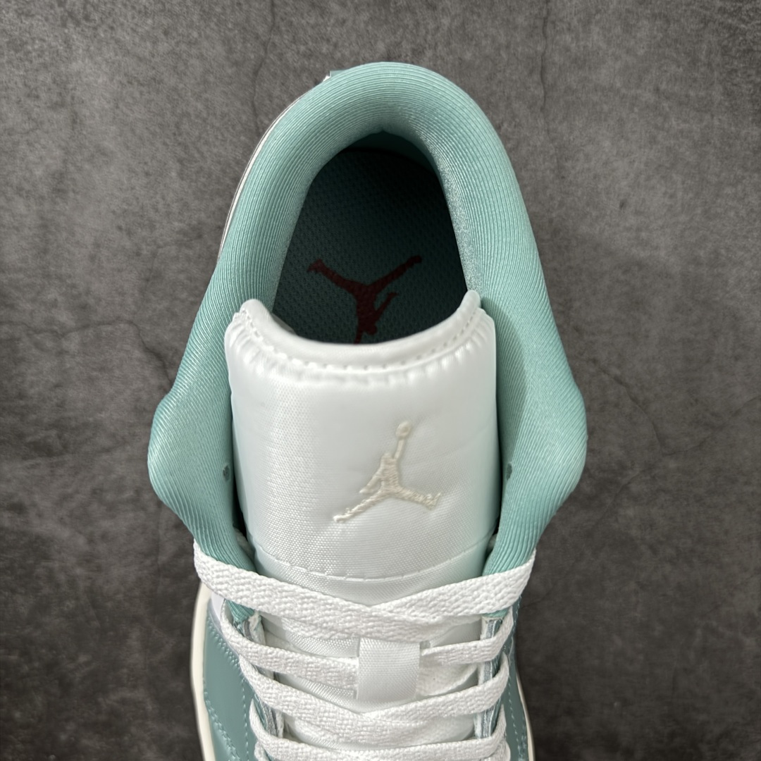 图片[8]-【H11纯原】Nike Air Jordan 1 Low SE AJ1 乔一 舒适贴合 防滑耐磨 低帮 复古篮球鞋 货号：DC0774-138 尺码：35.5 36 36.5 37.5 38 38.5 39 40 40.5 41 42 42.5 43 44 45 46 47.5 48.5 #H11顶级纯原 纯原外贸平台特供订单 #全套原纸板楦头开发 #原厂特供材料配套加持 #确保原汁原味 完美呈现版型 #原档数据独家私模大底 #男女鞋同步官方开发至48.5 #原装进口轻量化鞋垫 #进口港宝加持 后跟自然饱满 还原公司包裹性 #鞋面采用原装数据贴合技术 #全方位贴合包裹脚型 #鞋跟部鞋底牵引设计 #提供强大的抓地性能 #更适应不同实战场地路面-选品中心