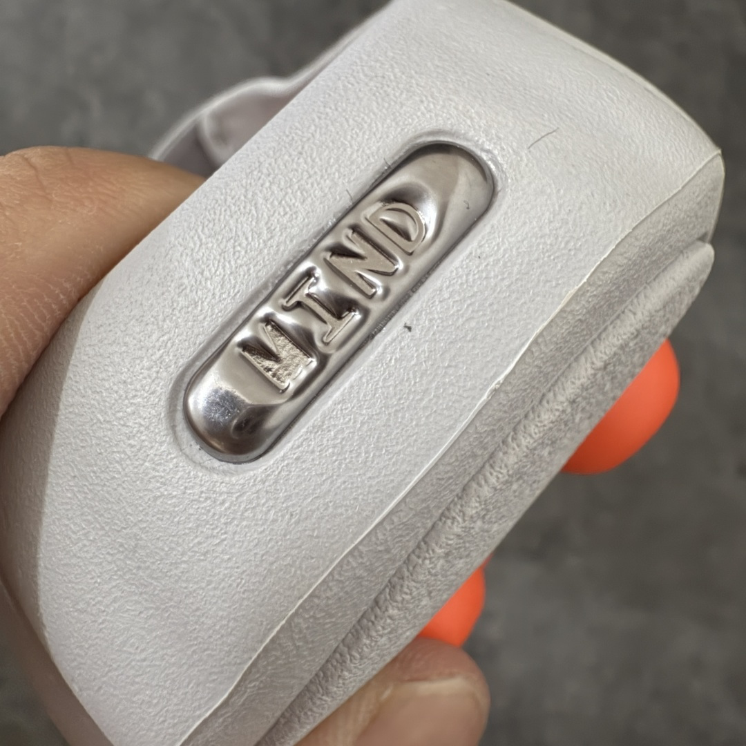 图片[2]-【神版纯原】NK Mind 001 黑科技足底按摩舒适贴合训练鞋 浅烟灰色 HQ4307-003 目前市场细节最正确版 磨砂鞋面质感超越市场通货 1：1标配组合底 MD软底 渐变雾面大底 目前市场唯一正确反光鞋盒标 凹凸质感同步原版 超高清洁度 按摩功能效果同步原版 区别市场通货 Mind 001 从神经科学中汲取灵感，打造出一款不仅外观独特，更能为穿着者带来别样感知体验的球鞋，此次新作将继续延续此核心方向。历时十年打磨的 Mind 系列，承载着 Nike 对未来鞋款的愿景呈现。系列中的每双鞋，外底均由 22 个独立泡沫结节构成，旨在模拟赤足般的体验。这些结节N通过与足底感官感受器的相互作用，从而促进人体的自然步态。 尺码：36 37.5 38.5 40 41 42.5 44 45 46 47.5 和官网一样偏小一码-选品中心