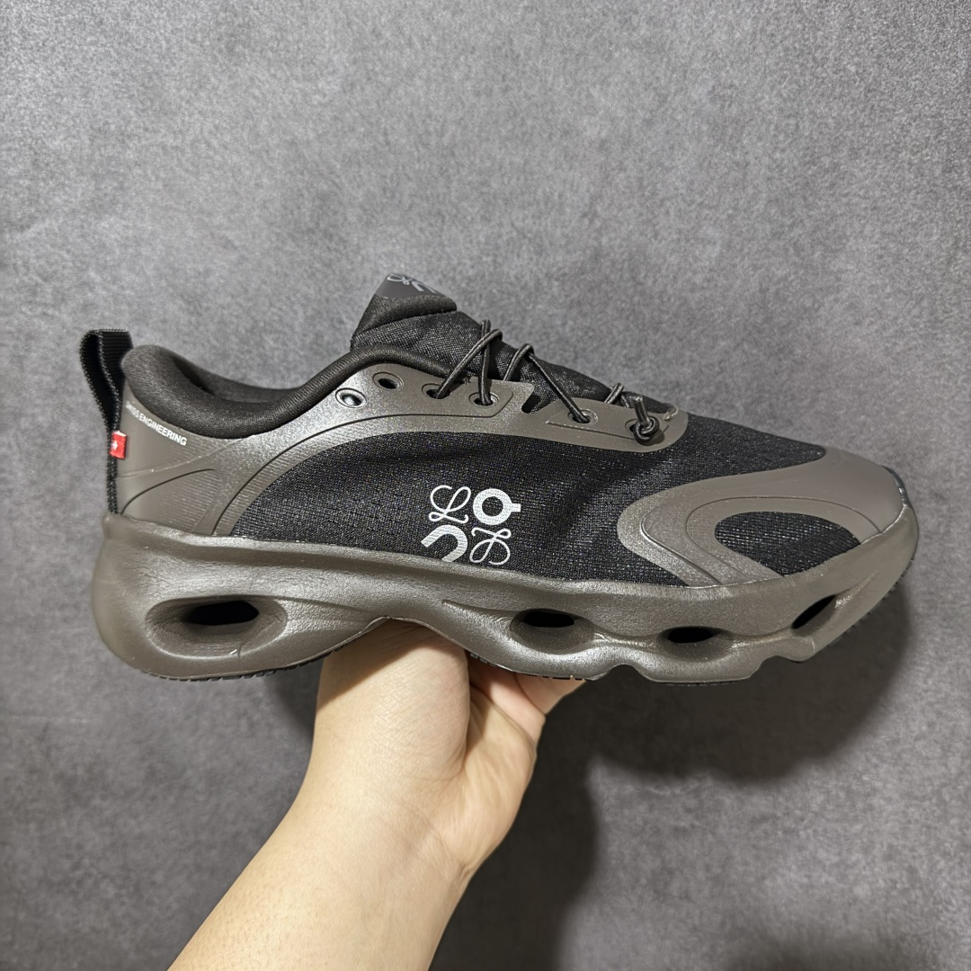 【公司级】 Loewe x ON 罗意威昂跑联名 Cloudsolo 系列 市售最高品质出货 全系列配色均原鞋购入开发打造 全新独立私模 高端零售 外贸平台充正品质 独家定制全套包装 货号：3WF30660663 尺码：36-45-选品中心