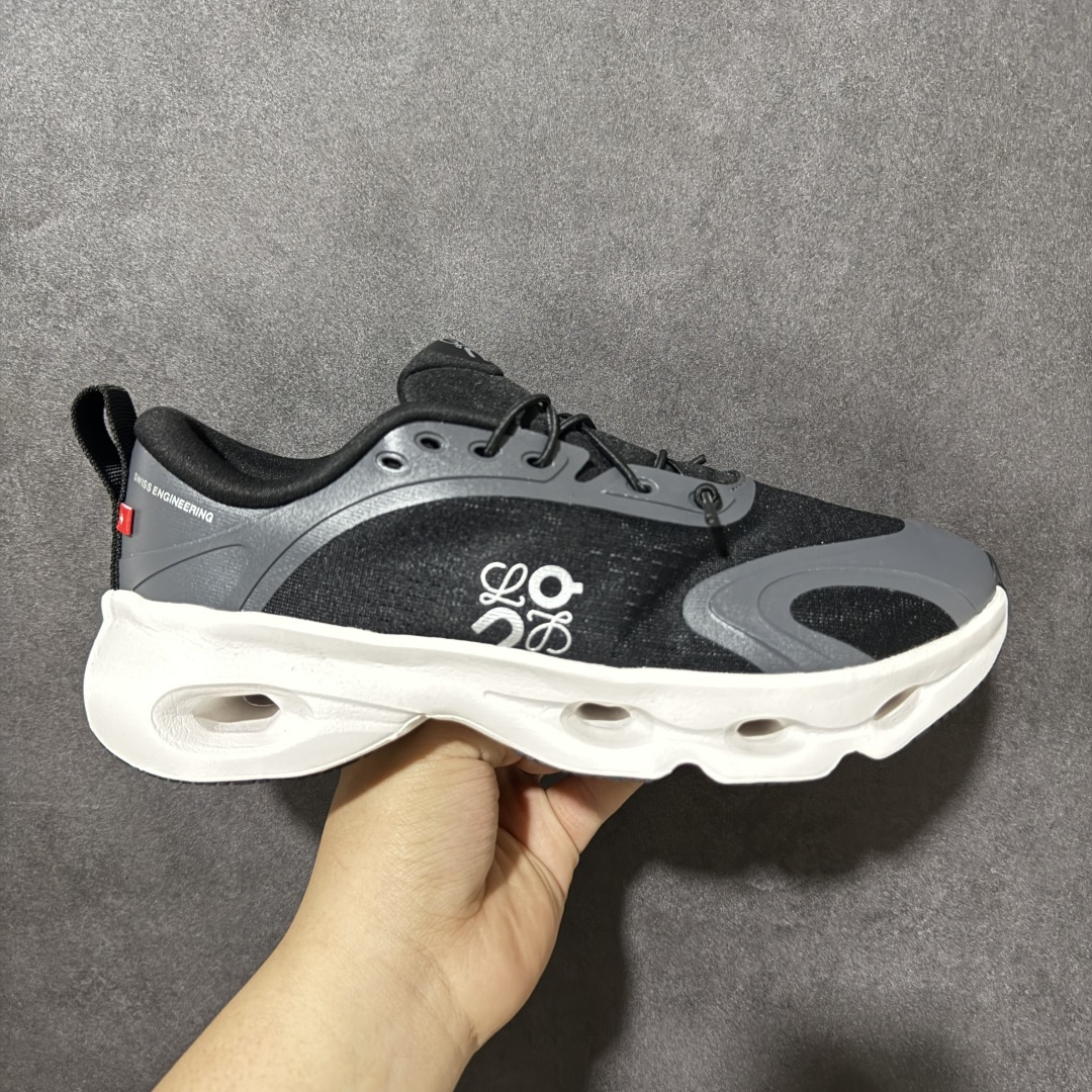 【公司级】 Loewe x ON 罗意威昂跑联名 Cloudsolo 系列 市售最高品质出货 全系列配色均原鞋购入开发打造 全新独立私模 高端零售 外贸平台充正品质 独家定制全套包装 货号：3WF30660663 尺码：36-45-选品中心