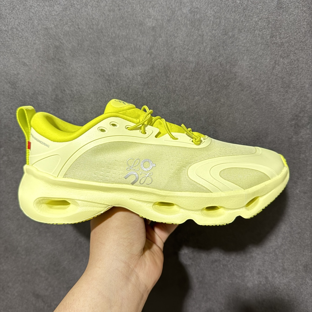 【公司级】 Loewe x ON 罗意威昂跑联名 Cloudsolo 系列 市售最高品质出货 全系列配色均原鞋购入开发打造 全新独立私模 高端零售 外贸平台充正品质 独家定制全套包装 货号：3WF30660663 尺码：36-45-选品中心