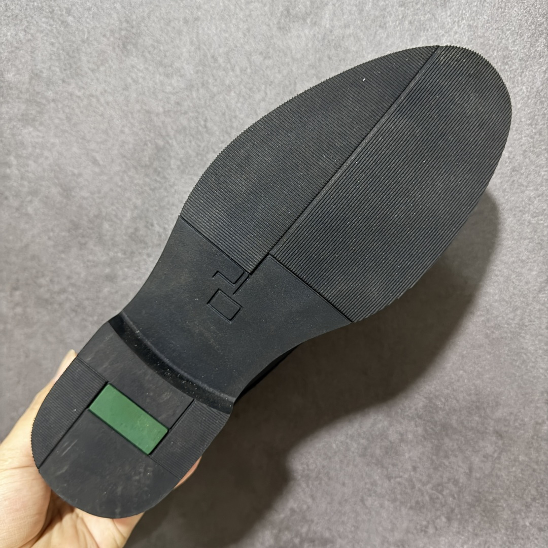 图片[9]-【广东纯原版】Ecco爱步 商务男鞋2026年新款 拼接板鞋拼色 街头轻巧系列 头层牛皮选料 质地柔韧富有弹性 触感柔软细腻 内里头层猪皮透气吸汗 独有精密缝制走线 针脚细密均匀 彰显时尚风范 内底高密度橡胶发泡实心底 轻便减震不塌陷不断底 优质橡胶条纹大底 轻盈时尚 柔软舒适 防滑耐磨 抓地力强 全新独有品质 货号： 630781 01001 尺码：38 39 40 41 42 43 44-选品中心