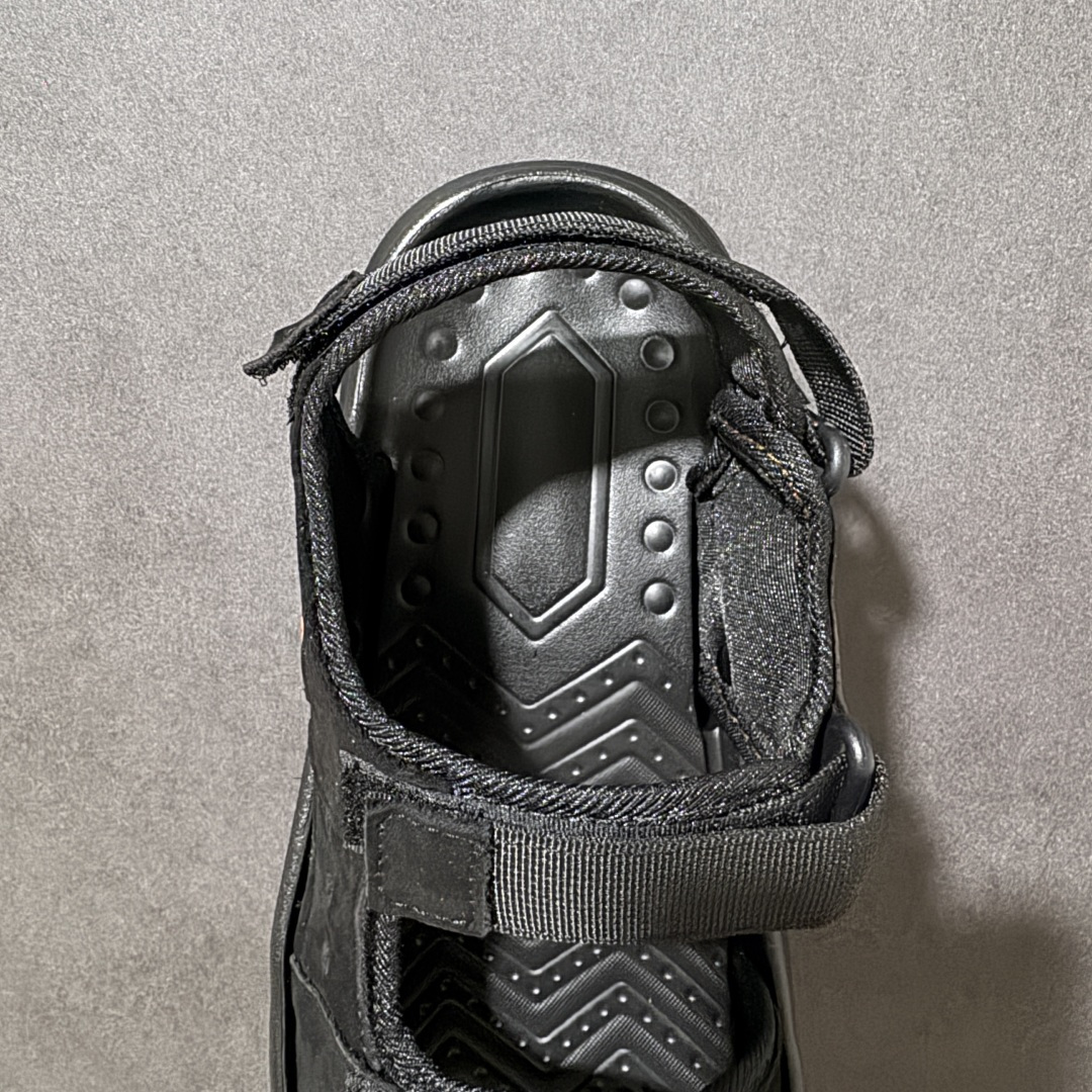 图片[6]-【广东纯原版】Ecco爱步 Biom F Juel 户外休闲运动凉鞋 休闲夏季凉鞋网布鞋 全速系列 甄选牛皮鞋面 细腻亲肤清爽 多种拼接设计 时尚有型 潮流穿搭 粘条设计 操作简单 舒适合脚穿脱方便 舒适内里材质 细腻贴脚 亲肤舒适不伤脚 搭配柔软鞋垫 有效缓压 橡胶大底 简约不简单 在不同环境下 都能提供优秀的抓地力和耐损效果 潮弄风尚 不羁腔调 货号：66869 01001 尺码：39-44-选品中心