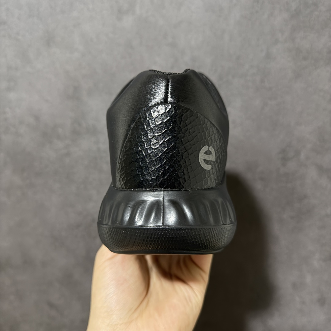 图片[4]-【公司级】ECCO爱步男士休闲运动鞋 缓震透气跑步鞋 BIOM2.0系列新款 柔软超轻的中底 提供出色的能量回弹和缓震体验 长效缓震的BIOM自然律动科技鞋楦 符合人体工学 带来裸足运动体验 牛皮鞋面 纹理自然 柔韧耐穿 直接注塑工艺连接鞋面与鞋底 一体成型 合脚牢固耐穿 橡胶外底 适应多种地形 防滑耐磨 强劲抓地 适跑畅练 城市运动鞋 货号： 875825-025511 尺码：39 40 41 42 43 44-选品中心