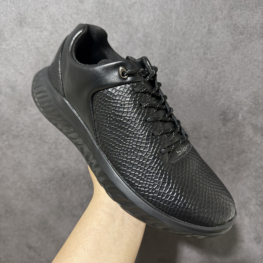 图片[3]-【公司级】ECCO爱步男士休闲运动鞋 缓震透气跑步鞋 BIOM2.0系列新款 柔软超轻的中底 提供出色的能量回弹和缓震体验 长效缓震的BIOM自然律动科技鞋楦 符合人体工学 带来裸足运动体验 牛皮鞋面 纹理自然 柔韧耐穿 直接注塑工艺连接鞋面与鞋底 一体成型 合脚牢固耐穿 橡胶外底 适应多种地形 防滑耐磨 强劲抓地 适跑畅练 城市运动鞋 货号： 875825-025511 尺码：39 40 41 42 43 44-选品中心