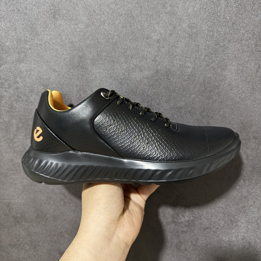 【公司级】ECCO爱步男士休闲运动鞋 缓震透气跑步鞋 BIOM2.0系列新款 柔软超轻的中底 提供出色的能量回弹和缓震体验 长效缓震的BIOM自然律动科技鞋楦 符合人体工学 带来裸足运动体验 牛皮鞋面 纹理自然 柔韧耐穿 直接注塑工艺连接鞋面与鞋底 一体成型 合脚牢固耐穿 橡胶外底 适应多种地形 防滑耐磨 强劲抓地 适跑畅练 城市运动鞋 货号： 875825-025511 尺码：39 40 41 42 43 44-选品中心