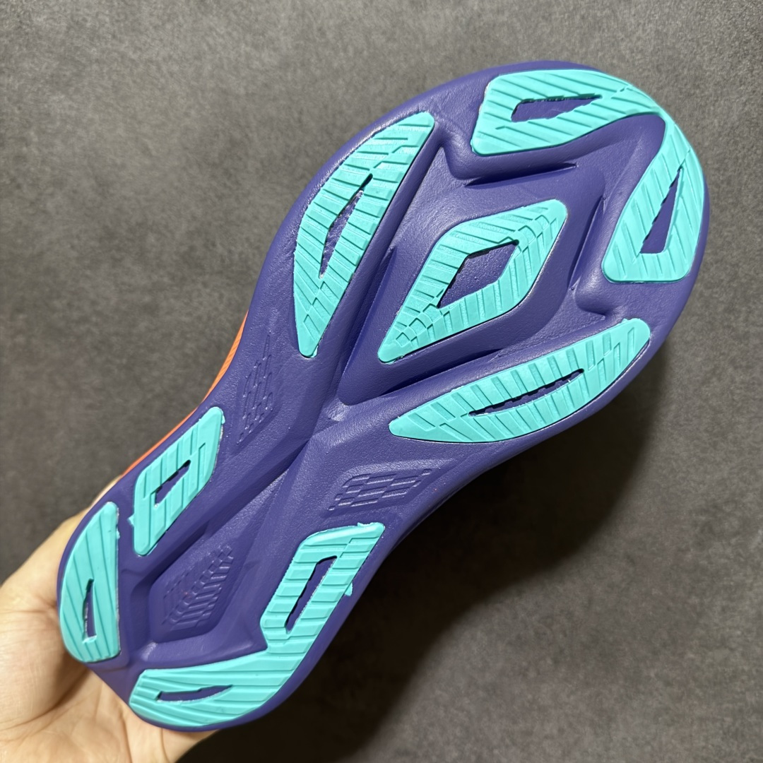 图片[9]-【公司级】Asics SUPERBLAST 3 全新配色 ASICS (亚瑟士）是日本实业家鬼家喜八郎创立的跑鞋运动品牌，名字想法源自著名的拉丁谚语“AnimaSana In Corpore Sano”意为“健全的精 神寓于强健的体魄”。正如其名字的含义，ASICS亚瑟士一直坚信保持身体的健康与活力是打造健康快乐的生活方式的最佳途径。亚瑟士的跑鞋、篮球鞋等系列集专业与美貌于一身，拥有极高的热度 货号：103A189-109 尺码：36 37.5 38 39 40 41 42 42 43.5 44 45-选品中心