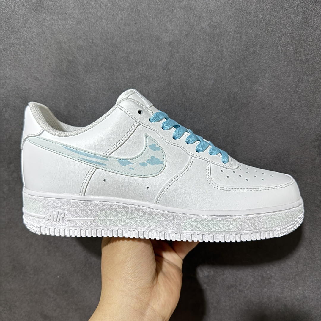 【定制版】二次元主题 Nike Air Force 1 Low’07 蓝天云端 空军一号低帮休闲板鞋 定制皮料 原厂3D打印 定制鞋盒 原楦原纸板 纯正空军版型 内置全掌气垫 货号：ZH0316-158 尺码：36 36.5 37.5 38 38.5 39 40 40.5 41 42 42.5 43 44 44.5 45-选品中心