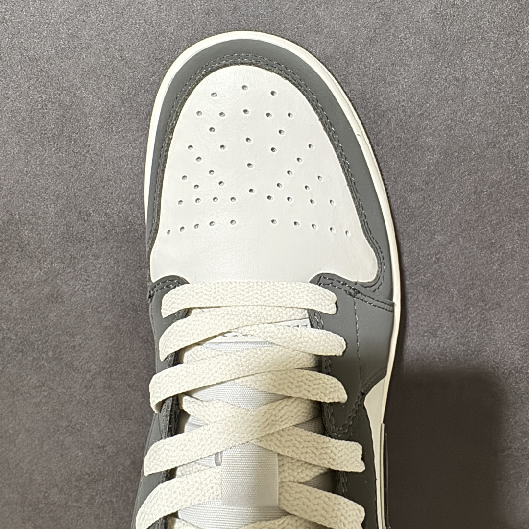 图片[5]-【H11纯原】Nike Air Jordan 1 Low SE AJ1 乔一 舒适贴合 防滑耐磨 低帮 复古篮球鞋 货号：IU2268-100 尺码：35.5 36 36.5 37.5 38 38.5 39 40 40.5 41 42 42.5 43 44 45 46 47.5 48.5 #H11顶级纯原 纯原外贸平台特供订单 #全套原纸板楦头开发 #原厂特供材料配套加持 #确保原汁原味 完美呈现版型 #原档数据独家私模大底 #男女鞋同步官方开发至48.5 #原装进口轻量化鞋垫 #进口港宝加持 后跟自然饱满 还原公司包裹性 #鞋面采用原装数据贴合技术 #全方位贴合包裹脚型 #鞋跟部鞋底牵引设计 #提供强大的抓地性能 #更适应不同实战场地路面-选品中心
