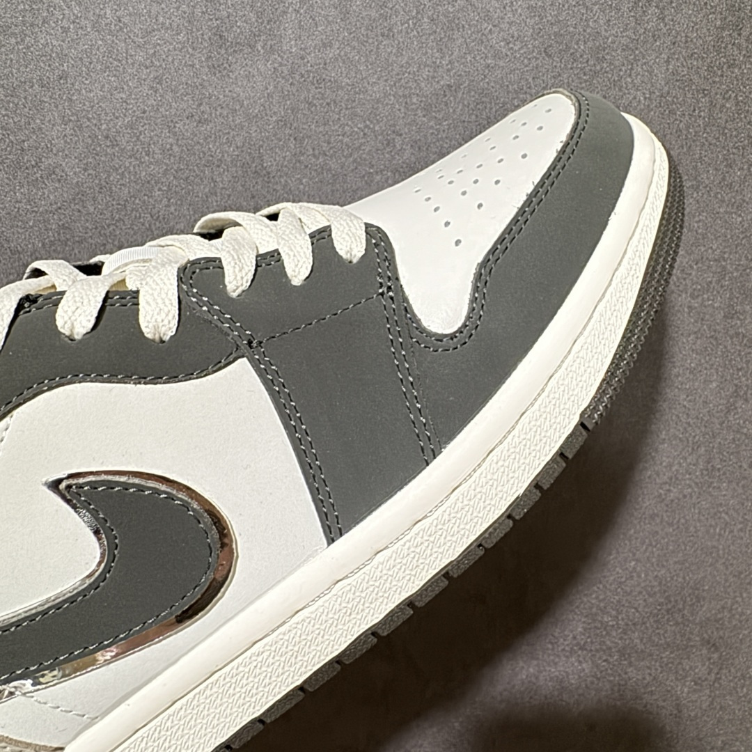 图片[7]-【H11纯原】Nike Air Jordan 1 Low SE AJ1 乔一 舒适贴合 防滑耐磨 低帮 复古篮球鞋 货号：IU2268-100 尺码：35.5 36 36.5 37.5 38 38.5 39 40 40.5 41 42 42.5 43 44 45 46 47.5 48.5 #H11顶级纯原 纯原外贸平台特供订单 #全套原纸板楦头开发 #原厂特供材料配套加持 #确保原汁原味 完美呈现版型 #原档数据独家私模大底 #男女鞋同步官方开发至48.5 #原装进口轻量化鞋垫 #进口港宝加持 后跟自然饱满 还原公司包裹性 #鞋面采用原装数据贴合技术 #全方位贴合包裹脚型 #鞋跟部鞋底牵引设计 #提供强大的抓地性能 #更适应不同实战场地路面-选品中心