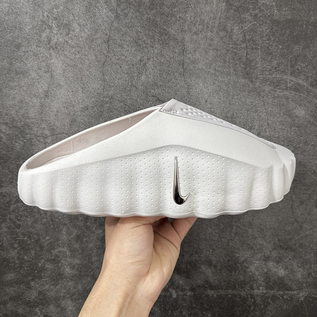 【老PK版】NK Mind 001 Sail 黑科技足底按摩舒适贴合训练鞋 灰色HQ4307-003 顶级版本 正确细节 1：1标配组合底 MD软底 渐变雾面大底 超高清洁度 按摩功能效果同步原版 区别市场通货 Mind 001 从神经科学中汲取灵感，打造出一款不仅外观独特，更能为穿着者带来别样感知体验的球鞋，此次新作将继续延续此核心方向。历时十年打磨的 Mind 系列，承载着 Nike 对未来鞋款的愿景呈现。系列中的每双鞋，外底均由 22 个独立泡沫结节构成，旨在模拟赤足般的体验。这些结节N通过与足底感官感受器的相互作用，从而促进人体的自然步态。 尺码：36-47.5=36 37.5 38.5 40 41 42.5 44 45 46 47.5 和官网一样偏小一码-选品中心