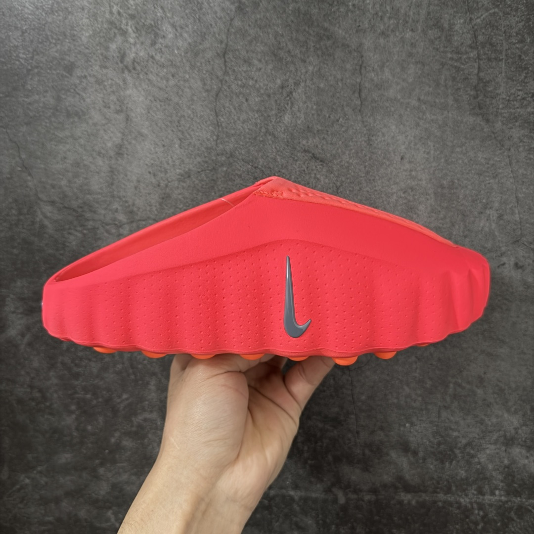 【老PK版】NK Mind 001 Sail 黑科技足底按摩舒适贴合训练鞋 红色HQ4307-600 顶级版本 正确细节 1：1标配组合底 MD软底 渐变雾面大底 超高清洁度 按摩功能效果同步原版 区别市场通货 Mind 001 从神经科学中汲取灵感，打造出一款不仅外观独特，更能为穿着者带来别样感知体验的球鞋，此次新作将继续延续此核心方向。历时十年打磨的 Mind 系列，承载着 Nike 对未来鞋款的愿景呈现。系列中的每双鞋，外底均由 22 个独立泡沫结节构成，旨在模拟赤足般的体验。这些结节N通过与足底感官感受器的相互作用，从而促进人体的自然步态。 尺码：36-47.5=36 37.5 38.5 40 41 42.5 44 45 46 47.5 和官网一样偏小一码-选品中心