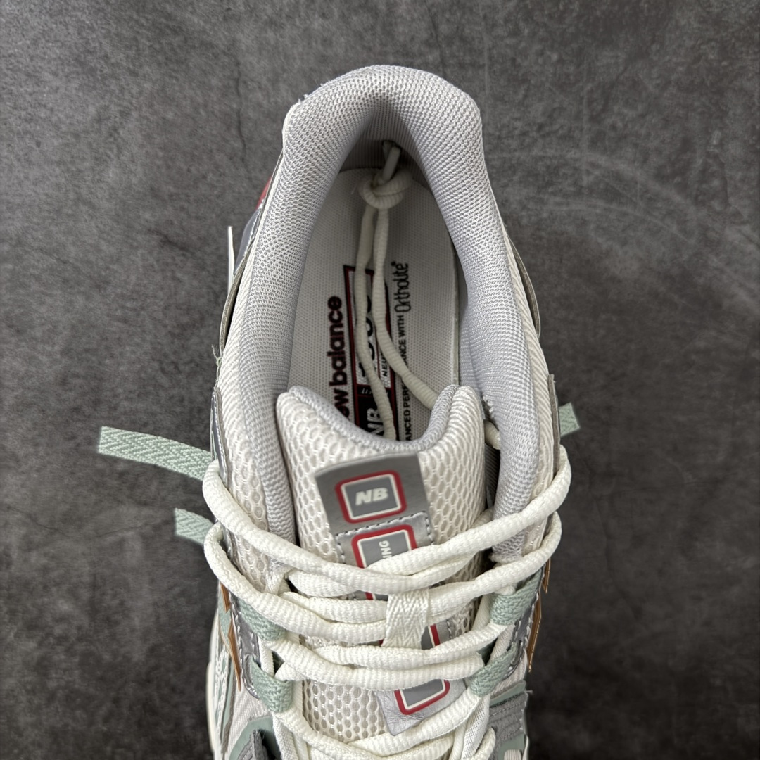 图片[8]-【纯原版】NB新百伦New Balance NB1906 U19065DY系列复古老爹风休闲运动慢跑鞋 采用轻质牛剖革拼接透气网眼衬垫织物鞋面材质#T-Beam大底提供足步弓支撑，保持步态稳定#后跟搭载外露缓震胶 鞋身整体以各种深浅不一的灰色覆盖，鞋头以淡蓝色调装饰，网眼衬垫通过不规律的色块实现做旧的美感，泛黄的鞋底更是进一步增添了复古气息。 尺码：36 37 37.5 38 38.5 39.5 40 40.5 41.5 42 42.5 43 44 45 46.5-选品中心