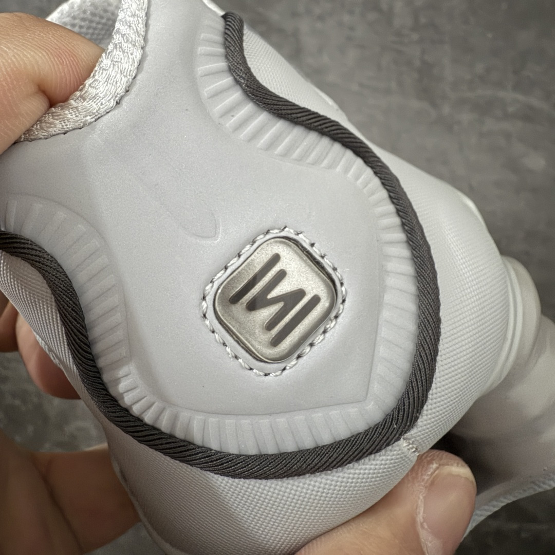 图片[2]-【Max纯原版】原版开发 Nike Shox TL系列 灰色 AV3595-015 NK Shox TL系列 复古舒适百搭防滑耐磨低邦柱形气垫休闲跑步鞋 鞋面采用了轻质化的材料打造，搭载鞋带系带系统以及鞋舌部分的特殊控制模块，科技感十足；采用透气纺织品和网眼鞋面与标志性的Nike Shox技术，同时提供更轻盈的感觉和大胆的外观；鞋身大面积采用织物与皮革材质拼接设计，搭配Dri-FITz透气网面，透气性拉满不闷脚。中底前掌搭载Air Max科技，后掌配置Shoxy缓震气柱，前掌气垫提供灵敏回弹，中底的气柱设计也很加分，外观上科技感十足；设计彰显个性，复古造型适配多种穿搭风格。 尺码：39 40 40.5 41 42 42.5 43 44 44.5 45 45.5 46 46.5 47.5-选品中心