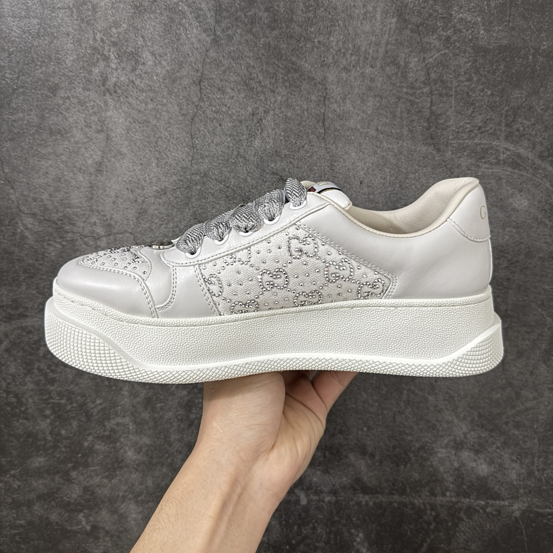 图片[2]-【YS纯原】广奢高端货 Gucci 古驰 Screener 厚底脏脏鞋 厚底增高系列 海淘代购专供版 顶级甄选  ✦ 厚底增高设计，新配色上线 ✦ 内里为小羊皮（非毛巾布），正确版型 ✦ 所有皮面同步官方皮革油边工艺 ✦ 无胶车线工艺，细节干净利落 ✦ 高端外贸零售专供，品质在线 ✦ 最新官方绿色手提礼盒包装 ✦ 零瑕疵工艺，无线头溢胶 尺码：35 36 37 38 39 40 41 42 43 44 45-选品中心