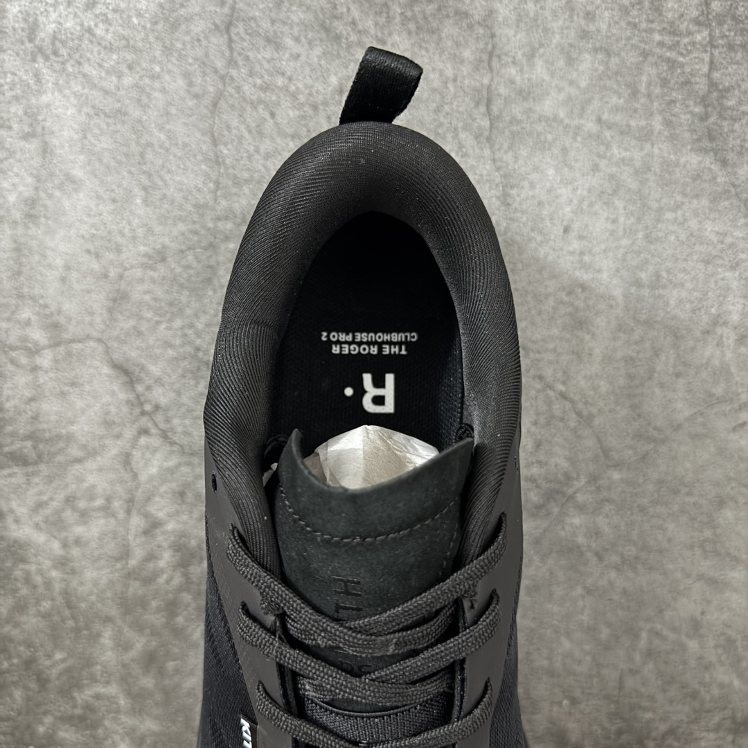 图片[8]-【公司级】On x KITH K-Tech 1 昂跑舒适贴合透气跑步鞋 黑色 四层组合大底 原数据开版 这款联名跑鞋采用透气网眼面料，轻盈贴合脚型，适合日常慢跑与城市通勤。设计简约百搭，兼具运动性能与潮流感，是追求舒适与风格的理想选择。 On昂跑x KITH K-Tech 1黑色跑步鞋，专为速度和日常训练打造。鞋面采用透气科技编织网布，搭配厚底设计，兼顾轻盈与支撑。搭载CloudTec缓震科技和Helion泡沫中底，提供舒适缓震脚感，外底饰有KITH标志性MONOgram纹路，抓地力与辨识度兼具。系带闭合系统确保贴合包裹，纯黑配色简约百搭，满足跑步性能与日常穿搭需求。 上脚轻盈透气，网布鞋面有效排湿散热，时间跑步脚部不闷汗。厚底设计配合中底科技，落地缓震明显，迈步回弹有力，适合中长距离训练。系带系统调节方便，包裹感适中不挤脚，日常穿着也能保持舒适。外底纹路抓地力稳定，湿滑路面表现尚可，整体兼顾性能与时尚，满足跑者对功能和颜值的双重需求。 尺码：36 37 38 39 40 41 42 43 44 45-选品中心