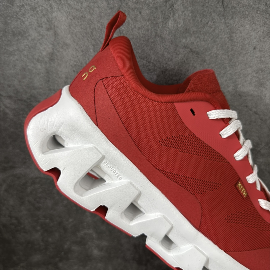 图片[7]-【公司级】On x KITH K-Tech 1 昂跑舒适贴合透气跑步鞋 黑色 四层组合大底 原数据开版 这款联名跑鞋采用透气网眼面料，轻盈贴合脚型，适合日常慢跑与城市通勤。设计简约百搭，兼具运动性能与潮流感，是追求舒适与风格的理想选择。 On昂跑x KITH K-Tech 1黑色跑步鞋，专为速度和日常训练打造。鞋面采用透气科技编织网布，搭配厚底设计，兼顾轻盈与支撑。搭载CloudTec缓震科技和Helion泡沫中底，提供舒适缓震脚感，外底饰有KITH标志性MONOgram纹路，抓地力与辨识度兼具。系带闭合系统确保贴合包裹，纯黑配色简约百搭，满足跑步性能与日常穿搭需求。 上脚轻盈透气，网布鞋面有效排湿散热，时间跑步脚部不闷汗。厚底设计配合中底科技，落地缓震明显，迈步回弹有力，适合中长距离训练。系带系统调节方便，包裹感适中不挤脚，日常穿着也能保持舒适。外底纹路抓地力稳定，湿滑路面表现尚可，整体兼顾性能与时尚，满足跑者对功能和颜值的双重需求。 尺码：36 37 38 39 40 41 42 43 44 45-选品中心