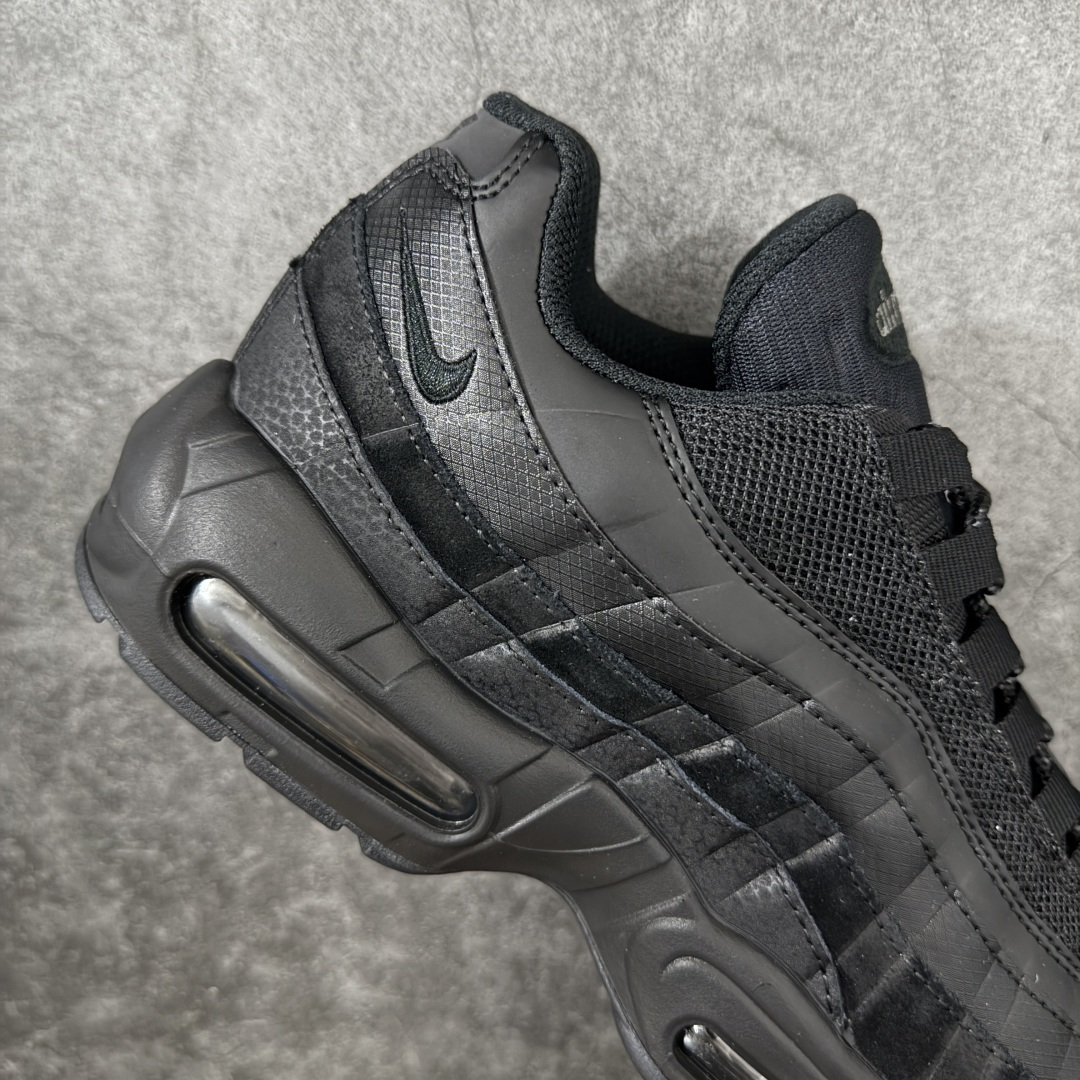 图片[7]-【顶级芯片版】Nike Air Max 95 黑色 货号：CI3705-001 顶级版 开发数月 原版开发 多道QC质检 鞋型完美复刻 原厂级别工艺 正确色卡 正确气垫蓝光 正确大底 独家私模 采用进口头层牛皮拼接 定位高端市场 行业标杆工艺 尺码：40 40.5 41 42 42.5 43 44 44.5 45 46-选品中心