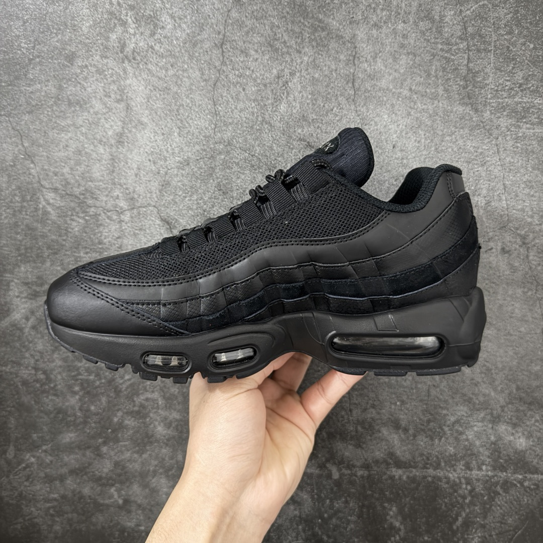 图片[2]-【顶级芯片版】Nike Air Max 95 黑色 货号：CI3705-001 顶级版 开发数月 原版开发 多道QC质检 鞋型完美复刻 原厂级别工艺 正确色卡 正确气垫蓝光 正确大底 独家私模 采用进口头层牛皮拼接 定位高端市场 行业标杆工艺 尺码：40 40.5 41 42 42.5 43 44 44.5 45 46-选品中心