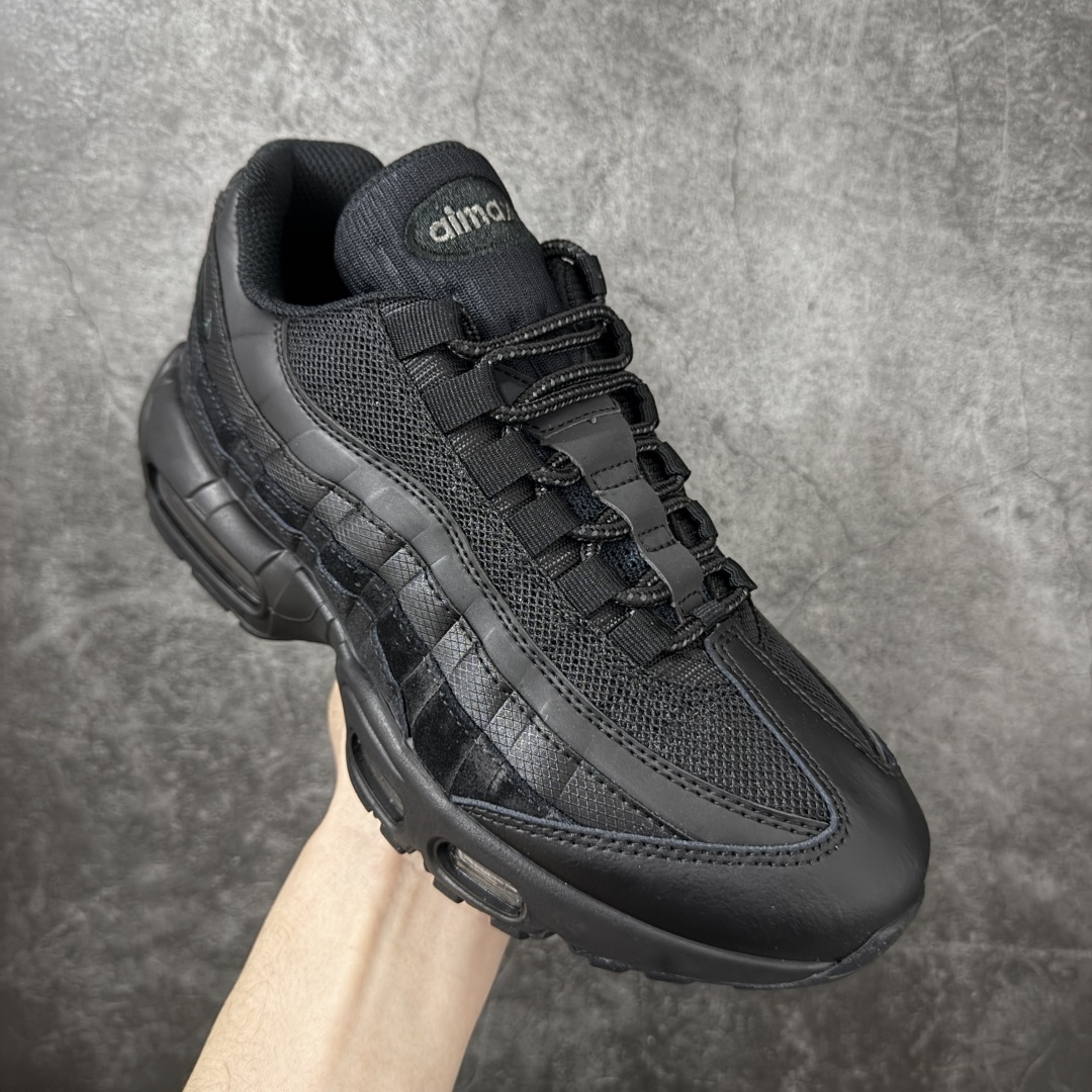 图片[3]-【顶级芯片版】Nike Air Max 95 黑色 货号：CI3705-001 顶级版 开发数月 原版开发 多道QC质检 鞋型完美复刻 原厂级别工艺 正确色卡 正确气垫蓝光 正确大底 独家私模 采用进口头层牛皮拼接 定位高端市场 行业标杆工艺 尺码：40 40.5 41 42 42.5 43 44 44.5 45 46-选品中心