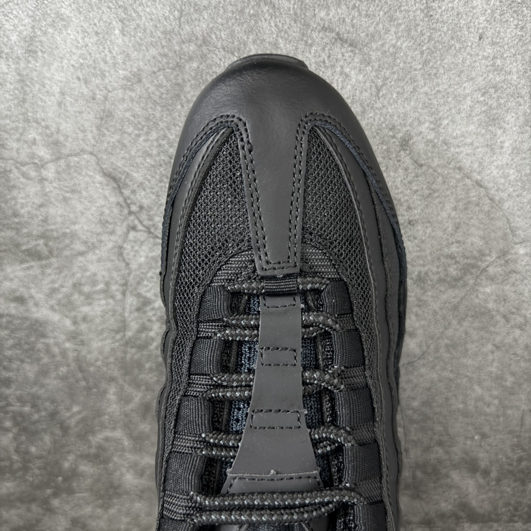 图片[5]-【顶级芯片版】Nike Air Max 95 黑色 货号：CI3705-001 顶级版 开发数月 原版开发 多道QC质检 鞋型完美复刻 原厂级别工艺 正确色卡 正确气垫蓝光 正确大底 独家私模 采用进口头层牛皮拼接 定位高端市场 行业标杆工艺 尺码：40 40.5 41 42 42.5 43 44 44.5 45 46-选品中心