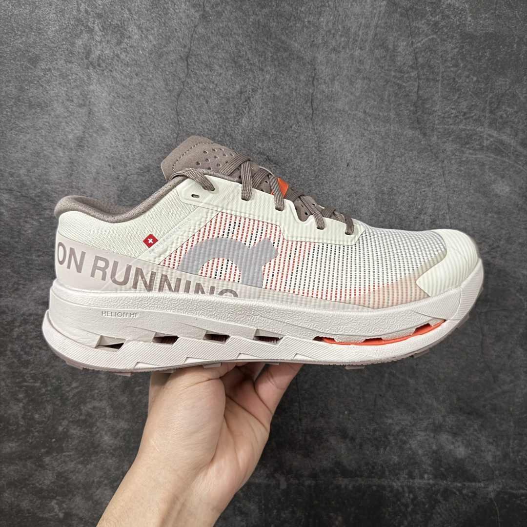 【T1版本】On Cloudultra 3昂跑 舒适百搭减震回弹 低帮跑步鞋 全新版本 重新定义昂跑标杆水准 ＃独家原厂档案开发私模大底【棱角分明】 ＃独家定制原厂面料 区别市场通货批次 此运动品牌 开创于2010年 缓震着陆、强效回弹、轻柔质感的设计构思始终是ON研制关键 与此同时基于“为全球提供革新性的跑步感受”信念 陆续推出了多款跑鞋及其以专业运动人体跑步工程学为设计关键的功能性跑步服饰设备 让跑者不费力气地畅快畅跑 尺码：36-45-选品中心