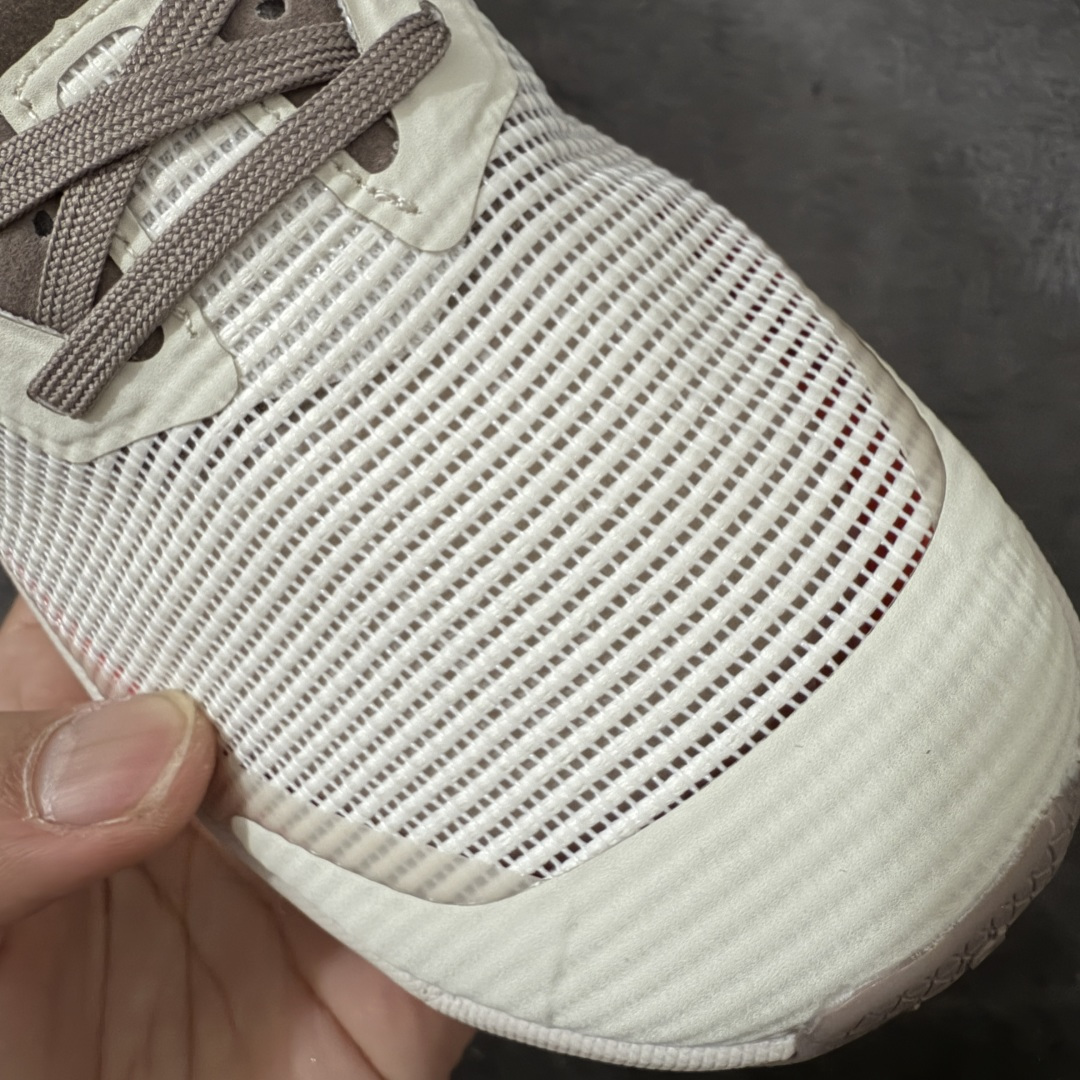 图片[6]-【T1版本】On Cloudultra 3昂跑 舒适百搭减震回弹 低帮跑步鞋 全新版本 重新定义昂跑标杆水准 ＃独家原厂档案开发私模大底【棱角分明】 ＃独家定制原厂面料 区别市场通货批次 此运动品牌 开创于2010年 缓震着陆、强效回弹、轻柔质感的设计构思始终是ON研制关键 与此同时基于“为全球提供革新性的跑步感受”信念 陆续推出了多款跑鞋及其以专业运动人体跑步工程学为设计关键的功能性跑步服饰设备 让跑者不费力气地畅快畅跑 尺码：36-45-选品中心