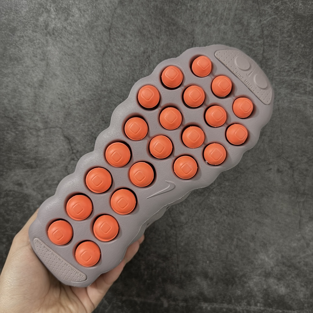 图片[9]-【纯原神版】NK Mind 002 黑科技足底按摩舒适贴合训练鞋 黑色 HQ4310-200 目前市场最正确版 顶级版本 正确细节 1：1标配组合底 MD软底 分区按摩 超高清洁度 按摩功能效果同步原版 区别市场通货 Mind 002 从神经科学中汲取灵感，打造出一款不仅外观独特，更能为穿着者带来别样感知体验的球鞋，此次新作将继续延续此核心方向。历时十年打磨的 Mind 系列，承载着 Nike 对未来鞋款的愿景呈现。系列中的每双鞋，外底均由 22 个独立泡沫结节构成，旨在模拟赤足般的体验。这些结节N通过与足底感官感受器的相互作用，从而促进人体的自然步态。 尺码：35.5 36 36.5 37.5 38 38.5 39 40-选品中心