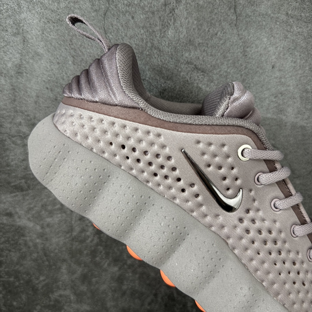 图片[7]-【纯原神版】NK Mind 002 黑科技足底按摩舒适贴合训练鞋 黑色 HQ4310-200 目前市场最正确版 顶级版本 正确细节 1：1标配组合底 MD软底 分区按摩 超高清洁度 按摩功能效果同步原版 区别市场通货 Mind 002 从神经科学中汲取灵感，打造出一款不仅外观独特，更能为穿着者带来别样感知体验的球鞋，此次新作将继续延续此核心方向。历时十年打磨的 Mind 系列，承载着 Nike 对未来鞋款的愿景呈现。系列中的每双鞋，外底均由 22 个独立泡沫结节构成，旨在模拟赤足般的体验。这些结节N通过与足底感官感受器的相互作用，从而促进人体的自然步态。 尺码：35.5 36 36.5 37.5 38 38.5 39 40-选品中心